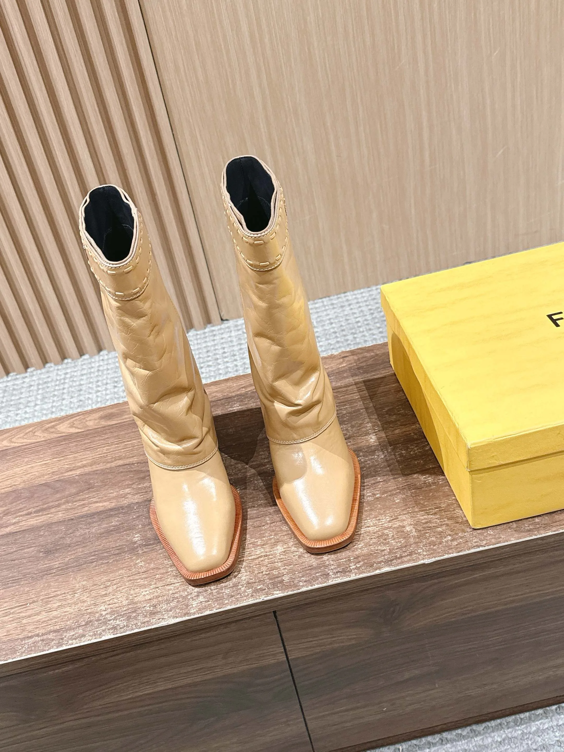 Сапоги Женские Fendi 927533