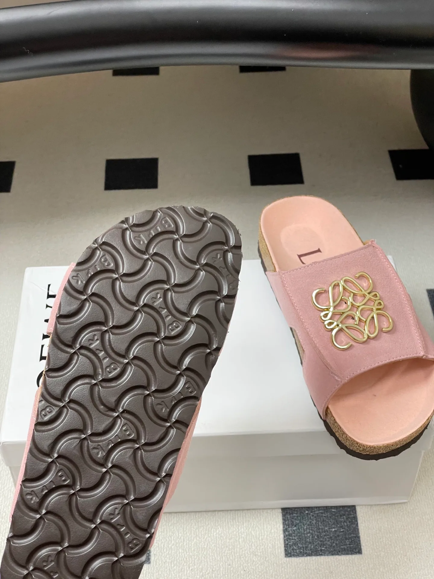 Шлепанцы Женские Loewe 1408243