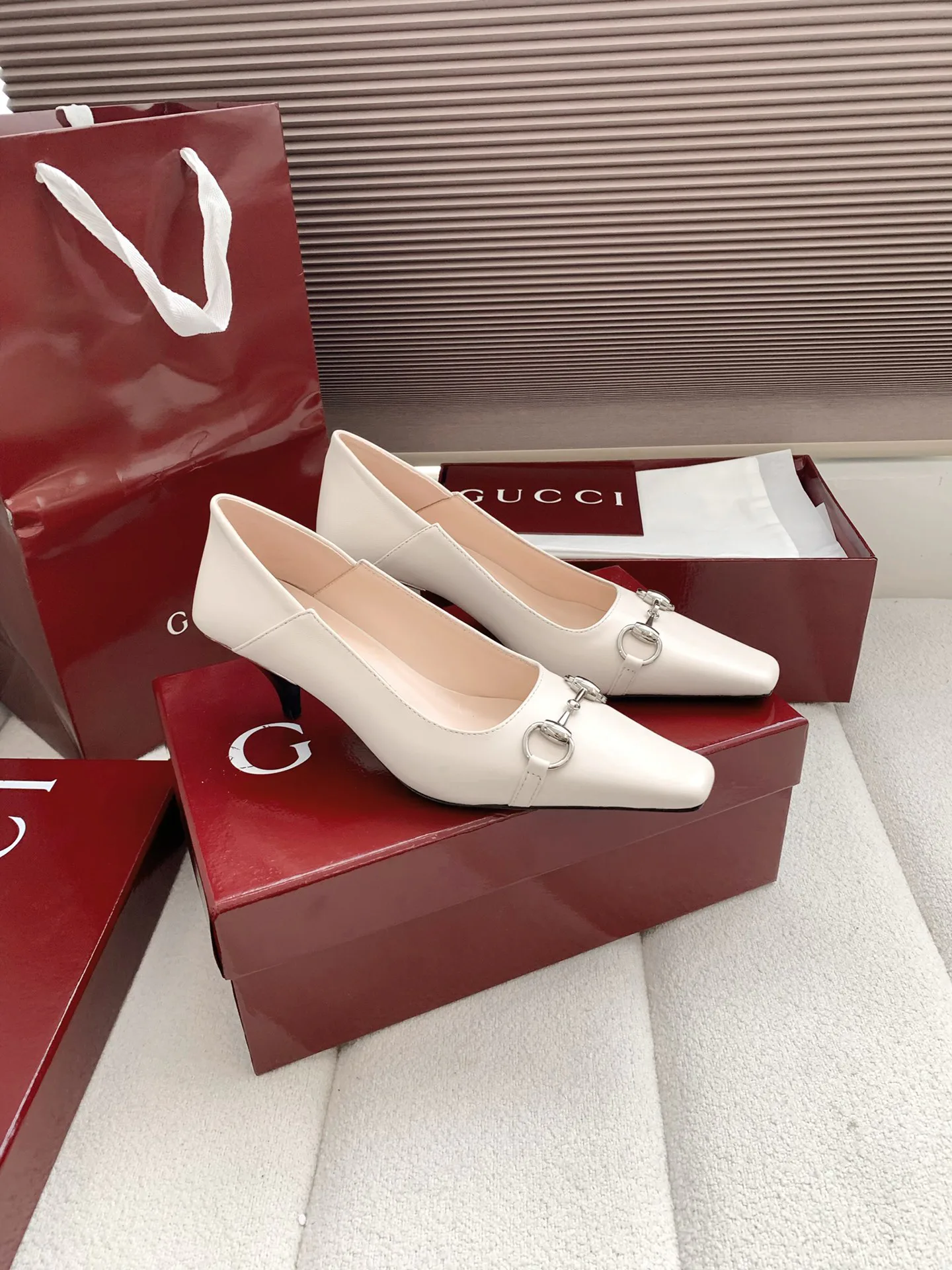 Туфли Женские Gucci 12699585