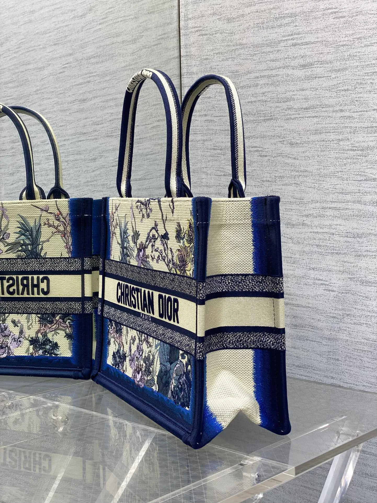 Классические Сумки Женские Christian Dior 82437