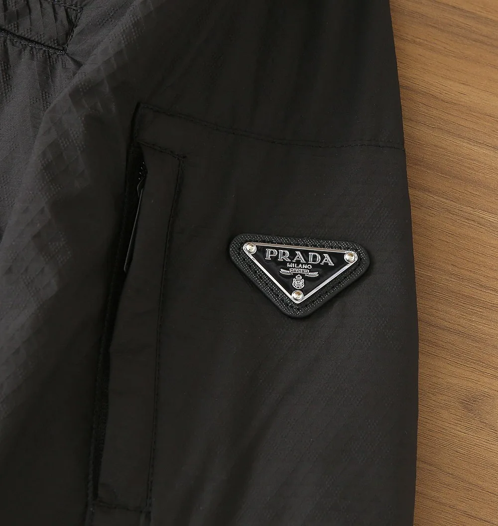 Куртки И Пуховики Мужские Prada 9949820