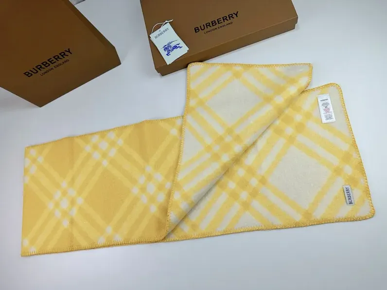Шарфы Burberry 523812