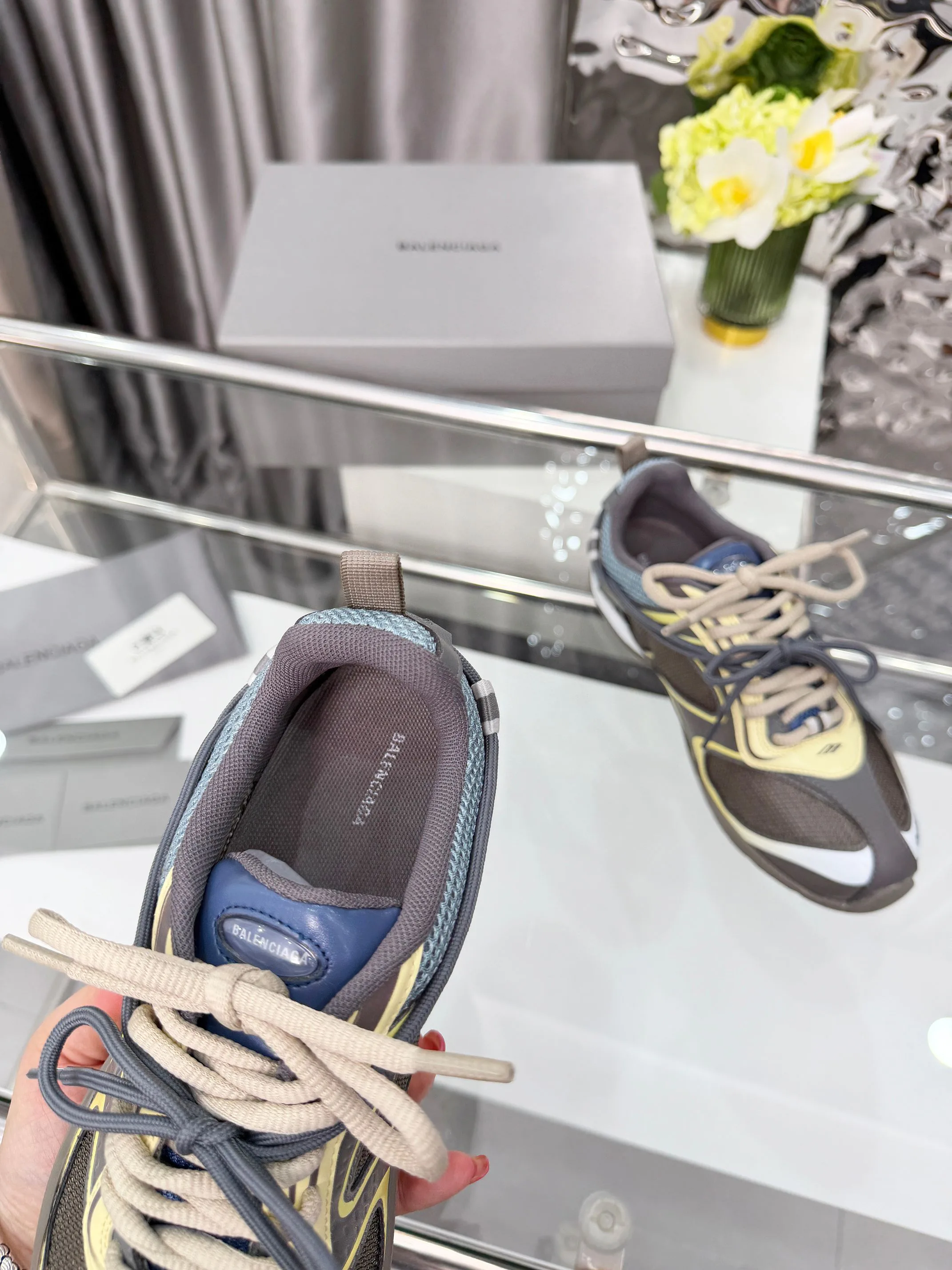 Кроссовки Женские Balenciaga 13080101