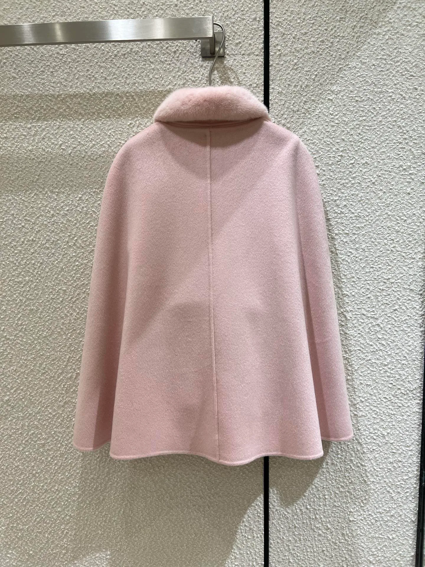 Пальто Женские Loro Piana 19779144