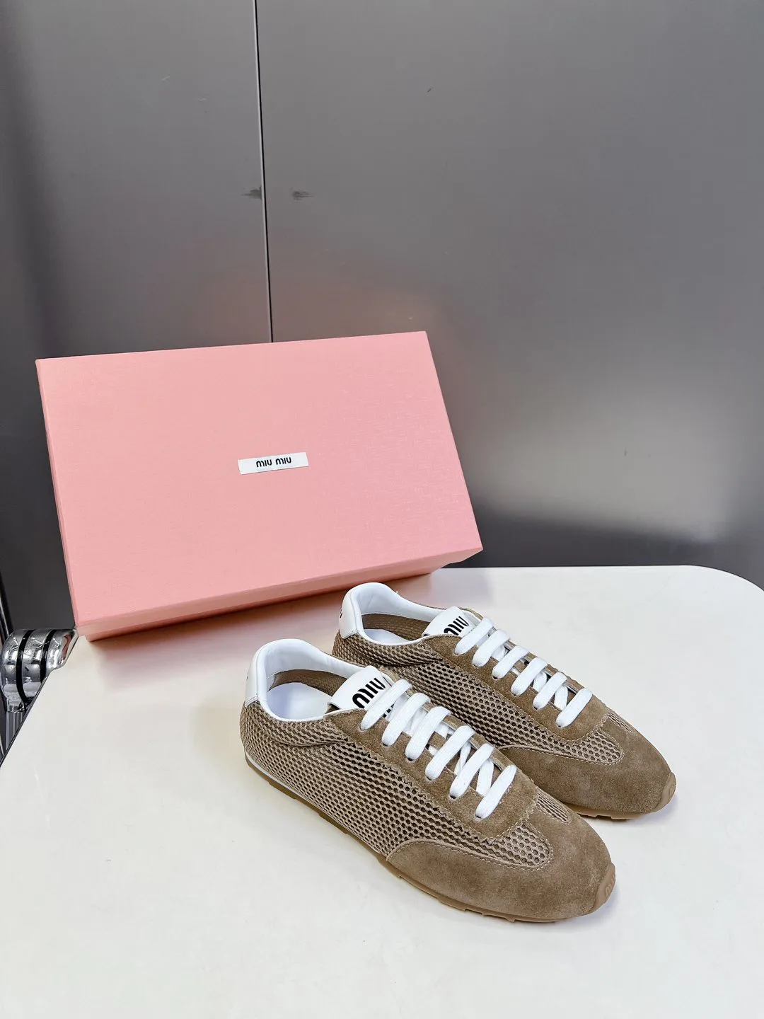 Кроссовки Женские Miu Miu 139529