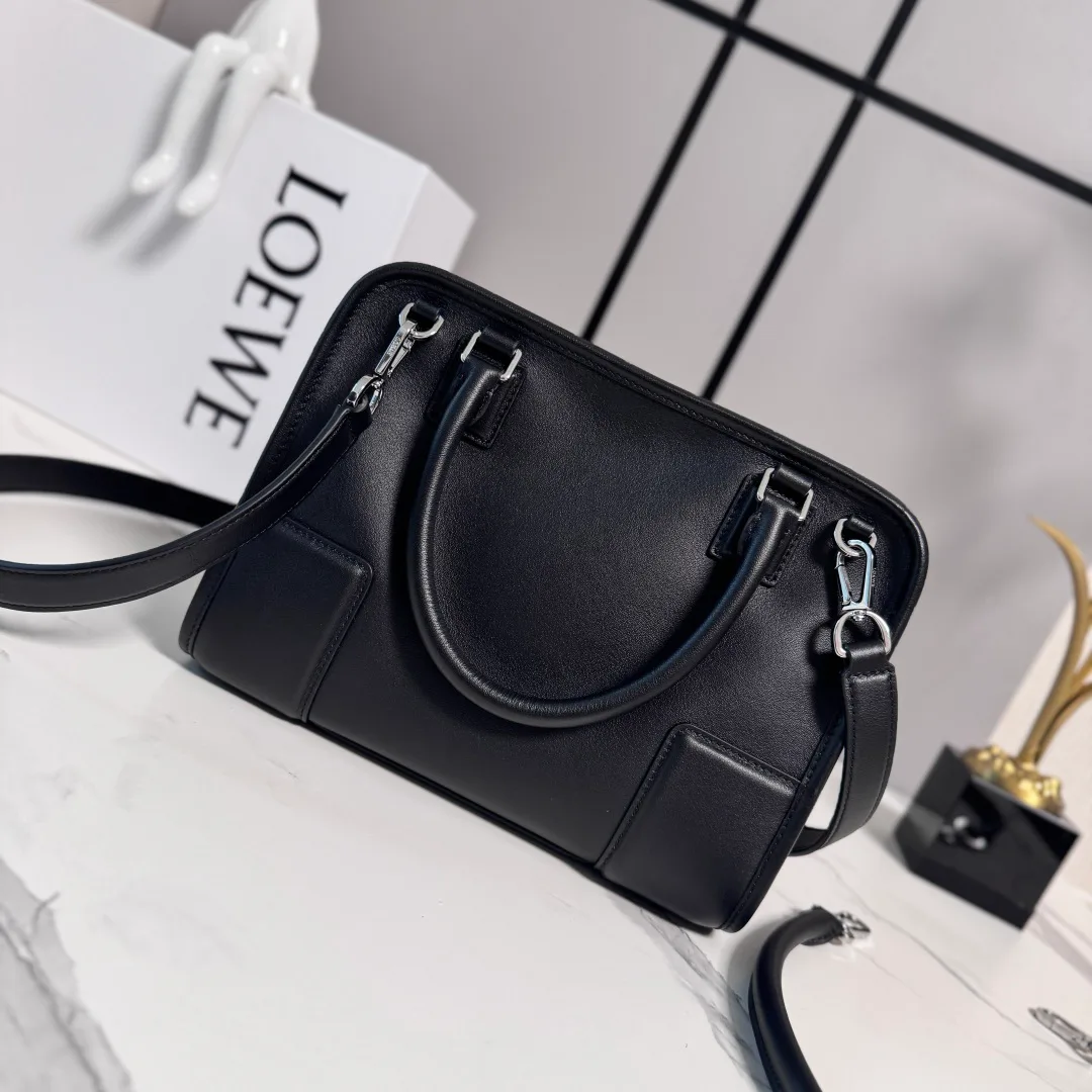Классические Сумки Женские Loewe 12690198