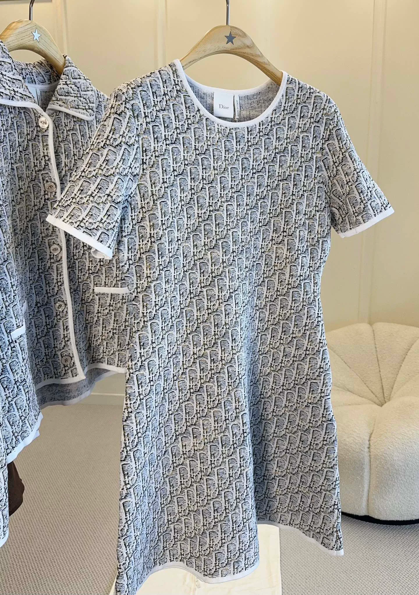 Платья Женские Christian Dior 18603340