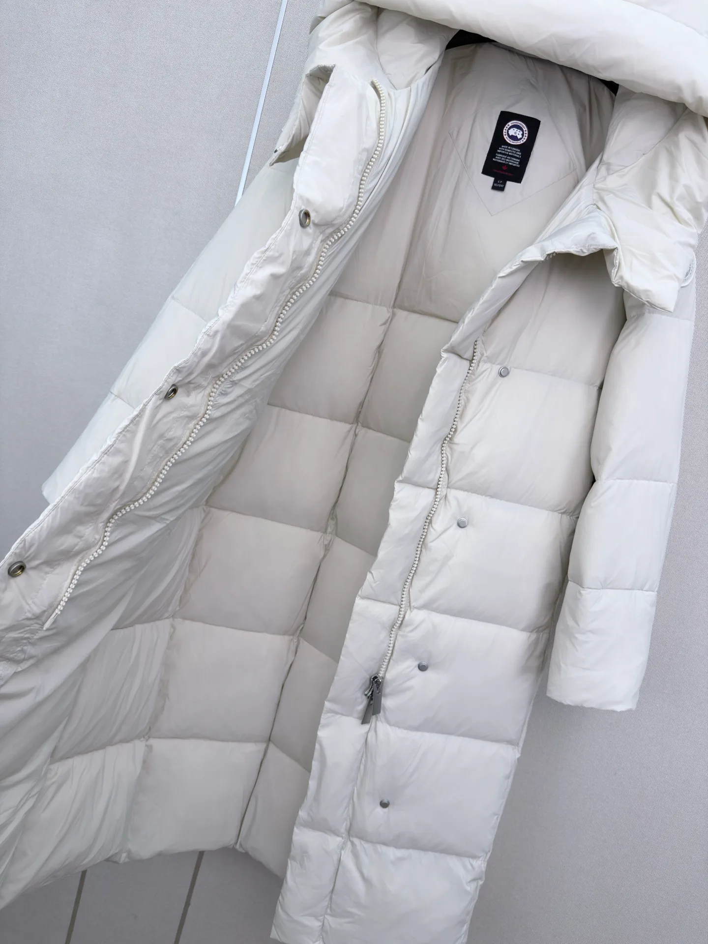 Куртки И Пуховики Женские Canada Goose 18108346