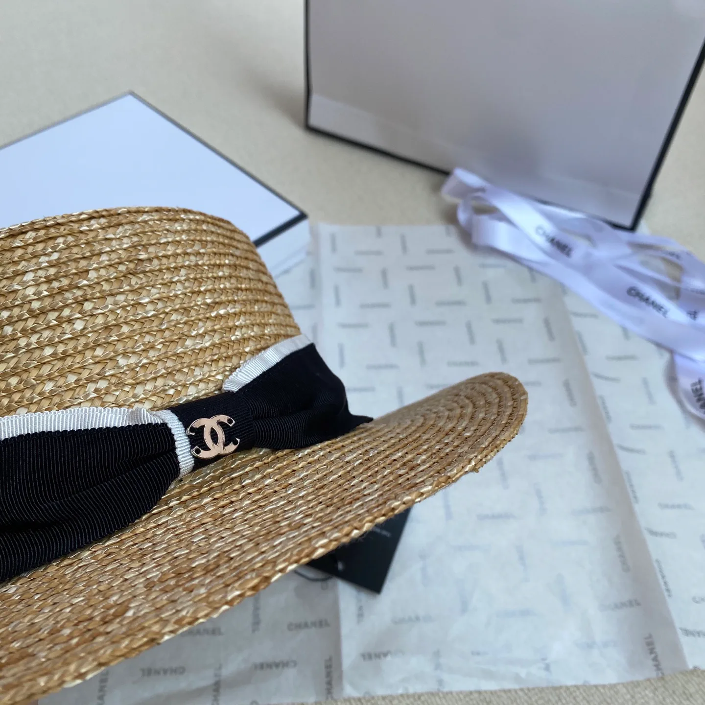 Головные Уборы Chanel 13302306