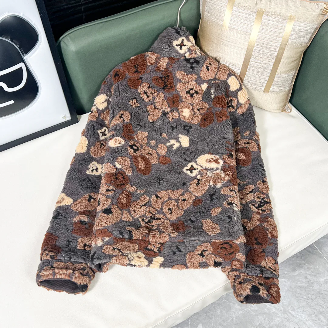 Куртки И Пуховики Женские Louis Vuitton 1525077