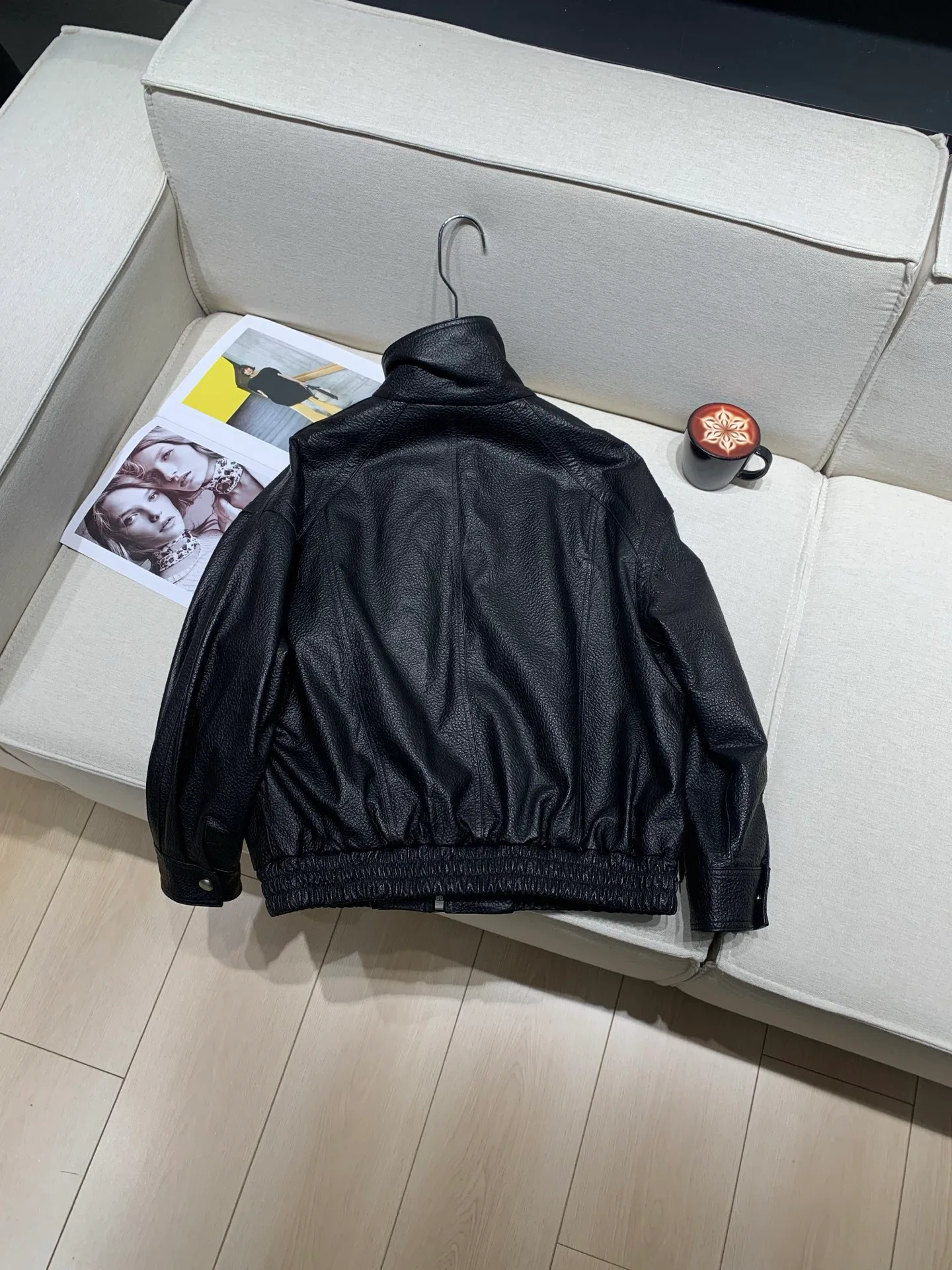 Куртки И Пуховики Женские Saint Laurent 156575