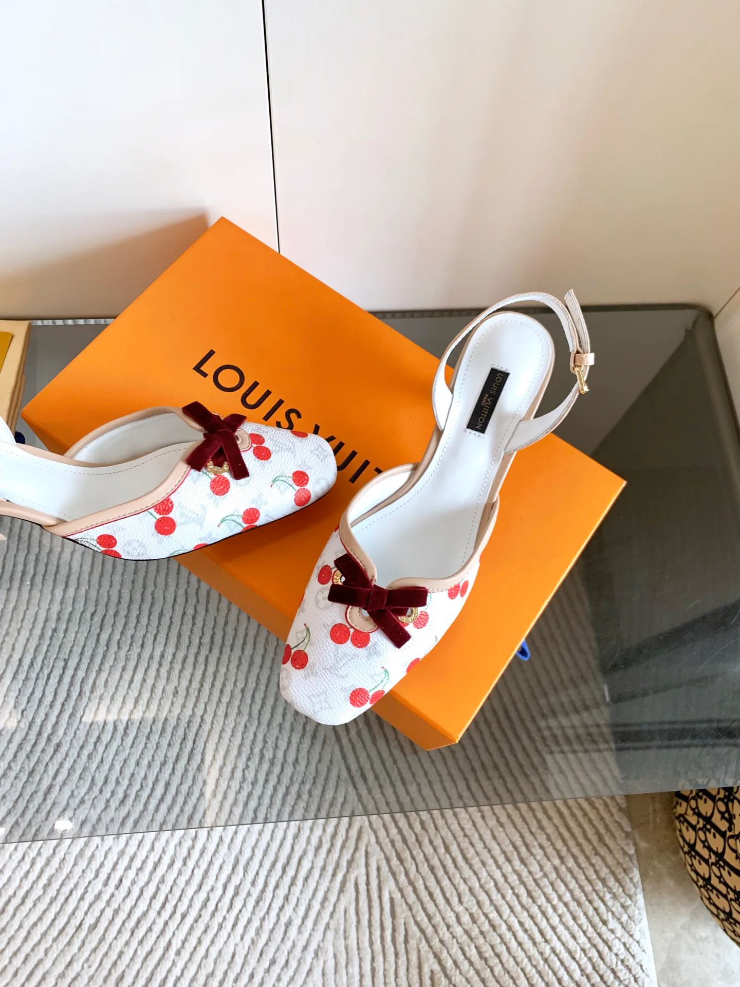 Сандалии Женские Louis Vuitton 11291237