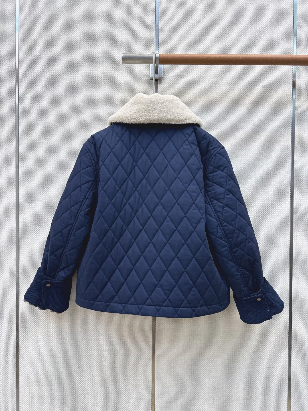 Куртки И Пуховики Женские Burberry 18650448