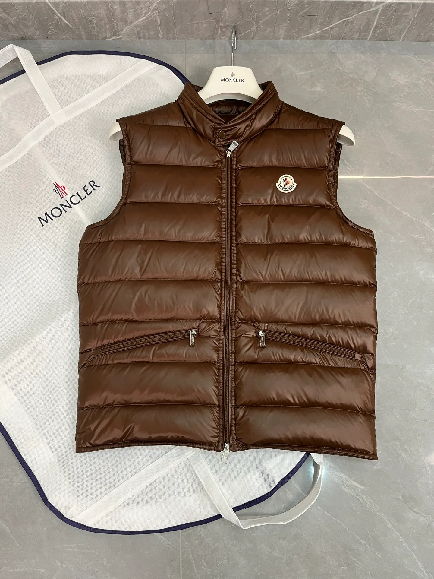 Жилеты Женские Moncler 18199691