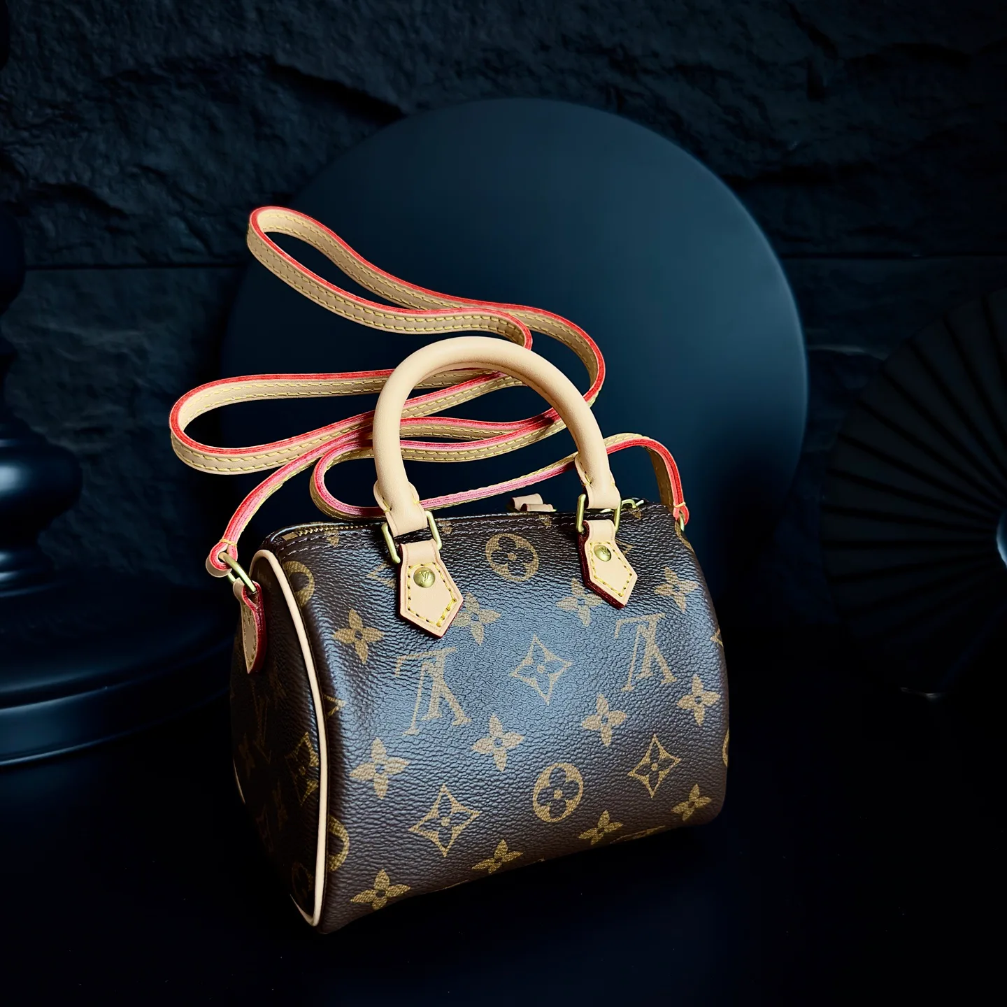 Классические Сумки Женские Louis Vuitton 11886371