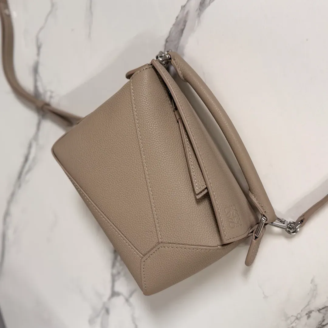 Сумки На Ремне Женские Loewe 690405
