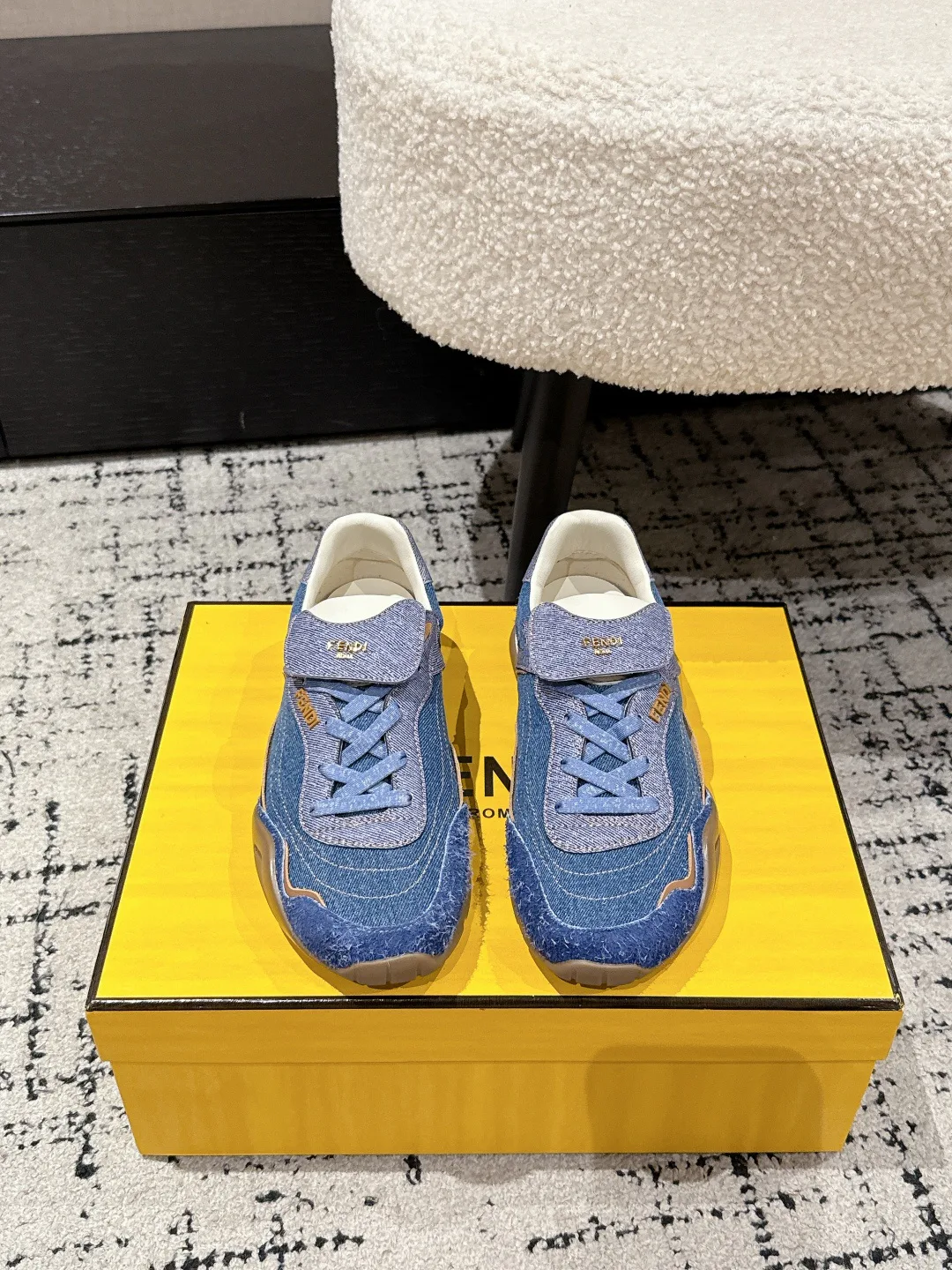 Кроссовки Женские Fendi 4535905