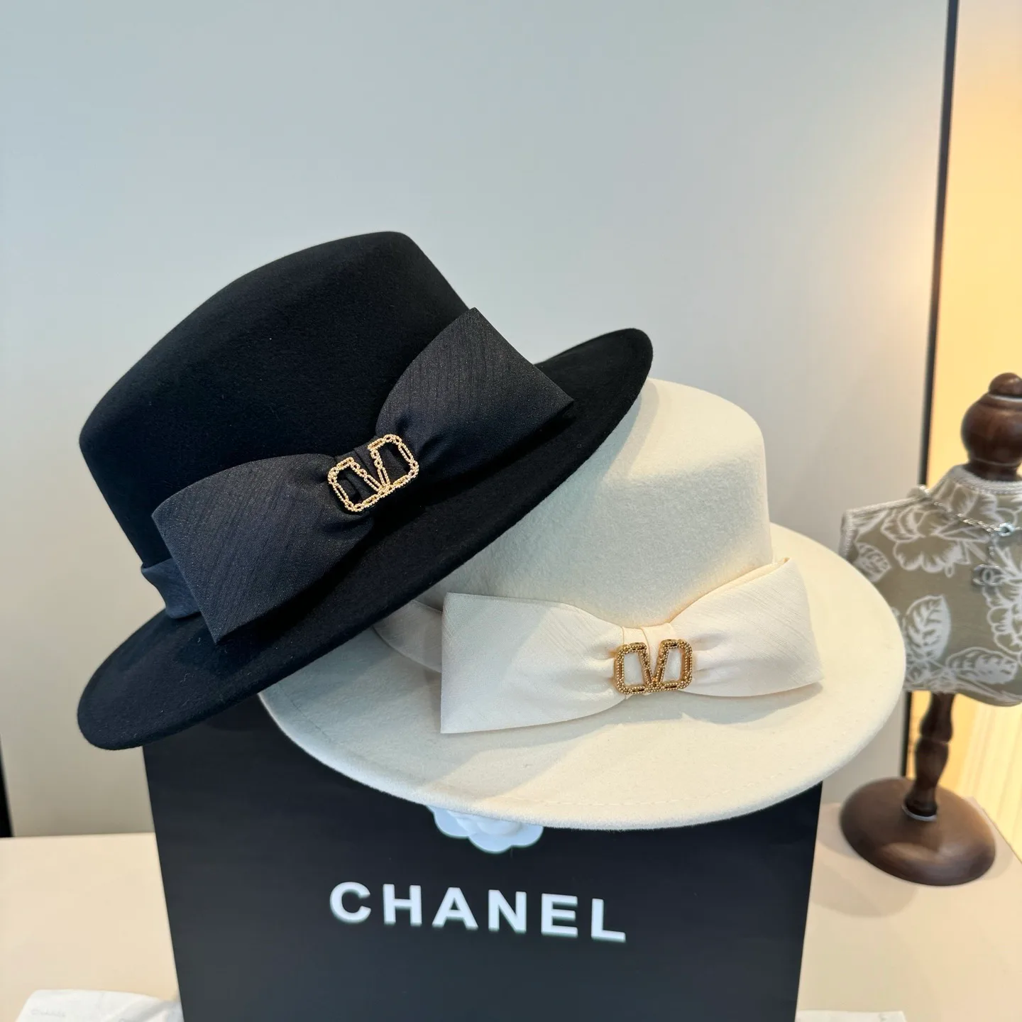 Головные Уборы Valentino 720330