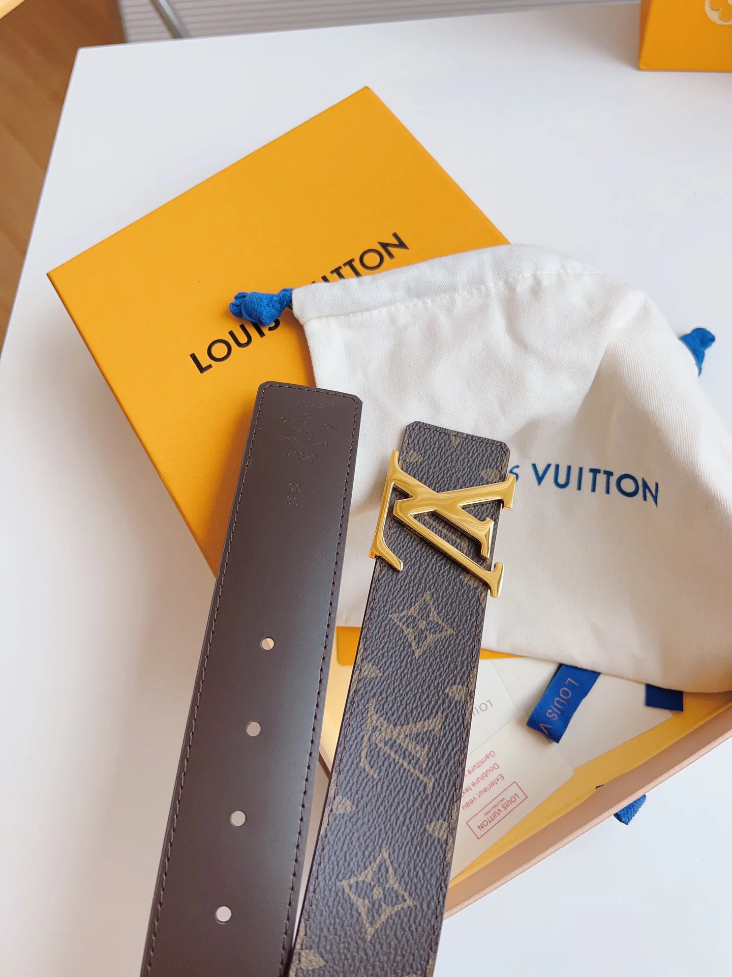 Ремни Louis Vuitton 1430166