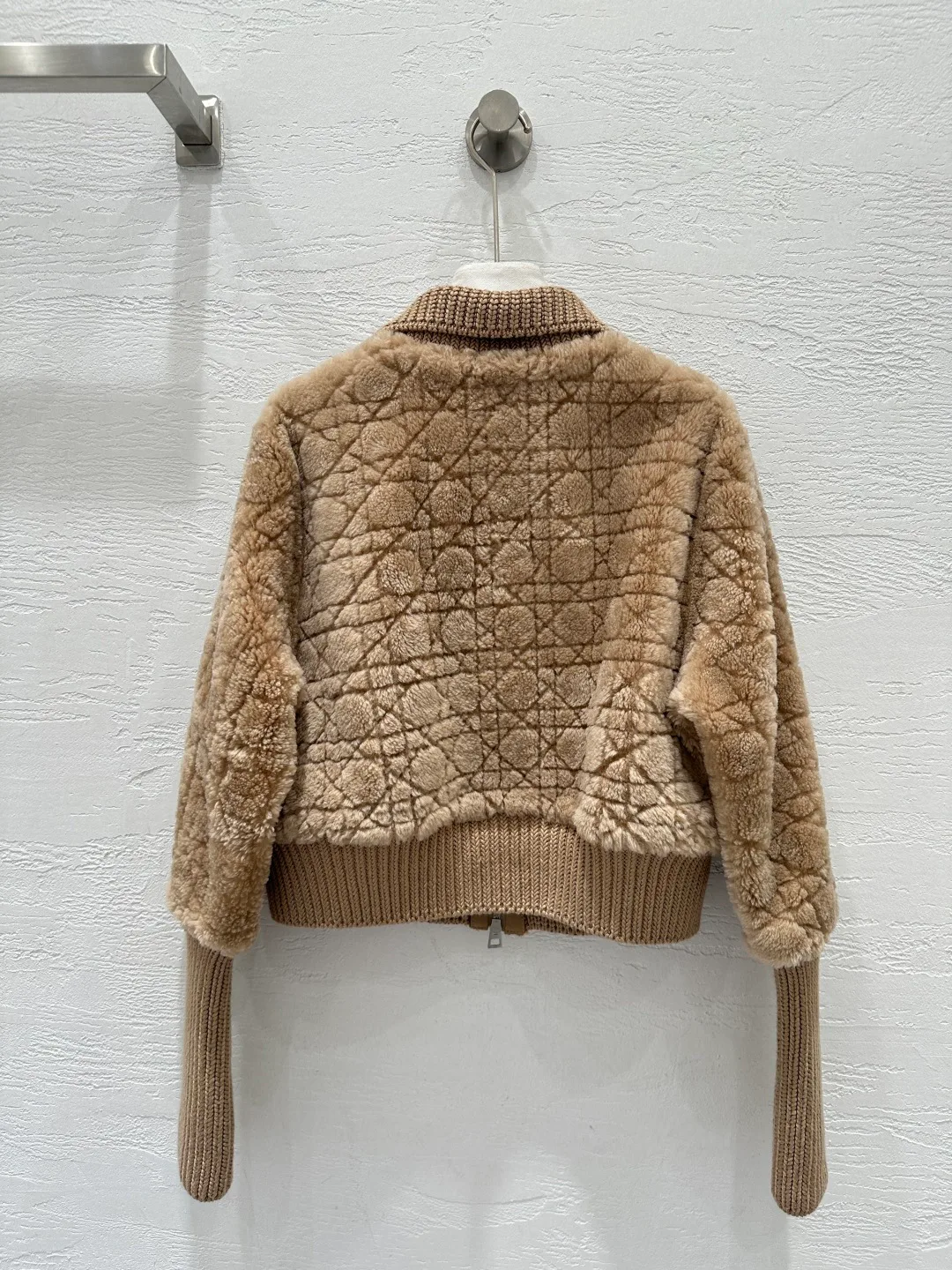 Куртки И Пуховики Женские Christian Dior 409122