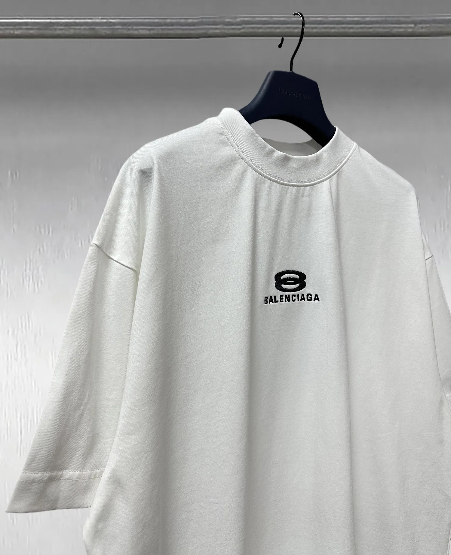 Футболки Женские Balenciaga 9495930