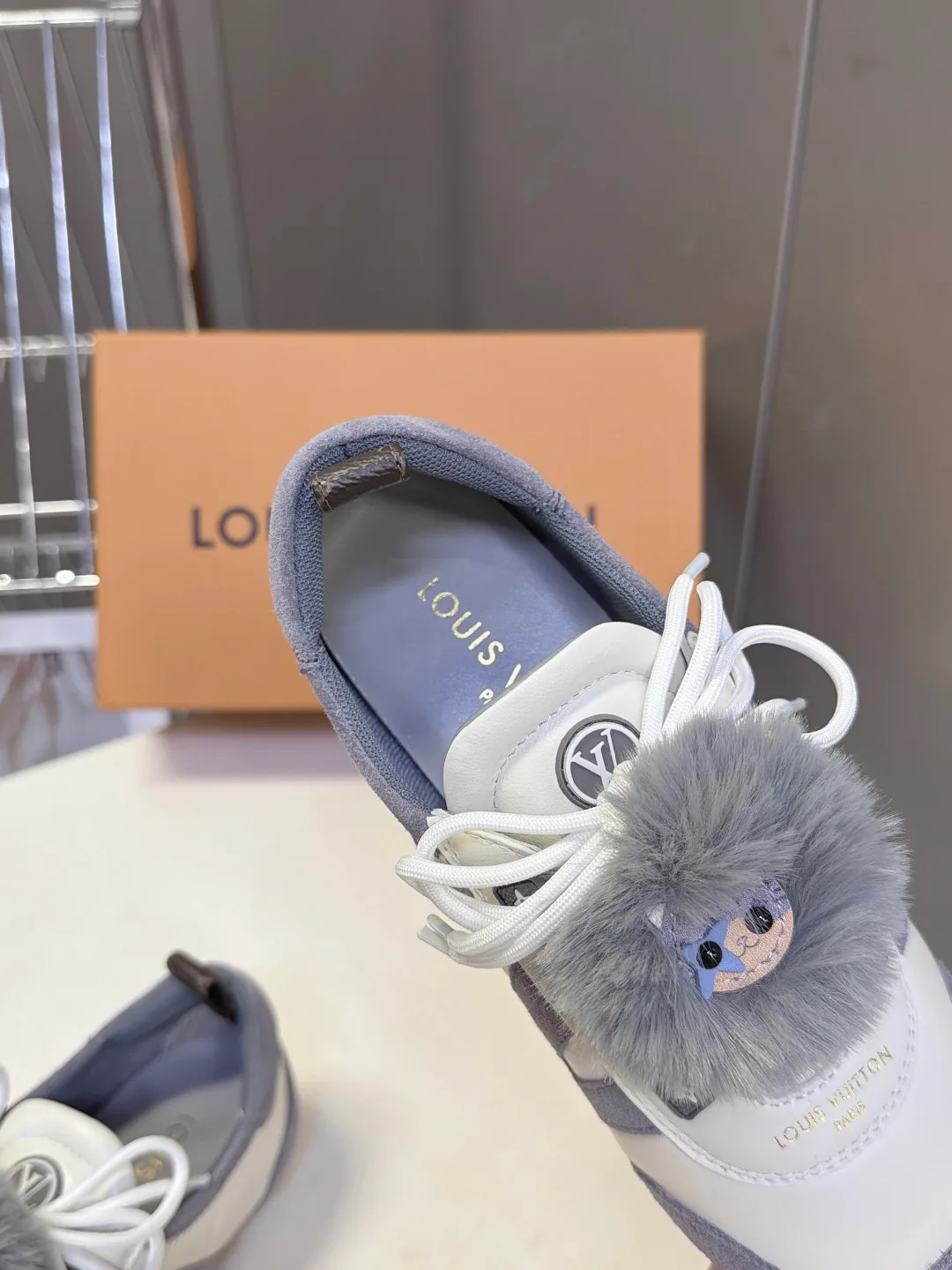 Кроссовки Женские Louis Vuitton 18005470