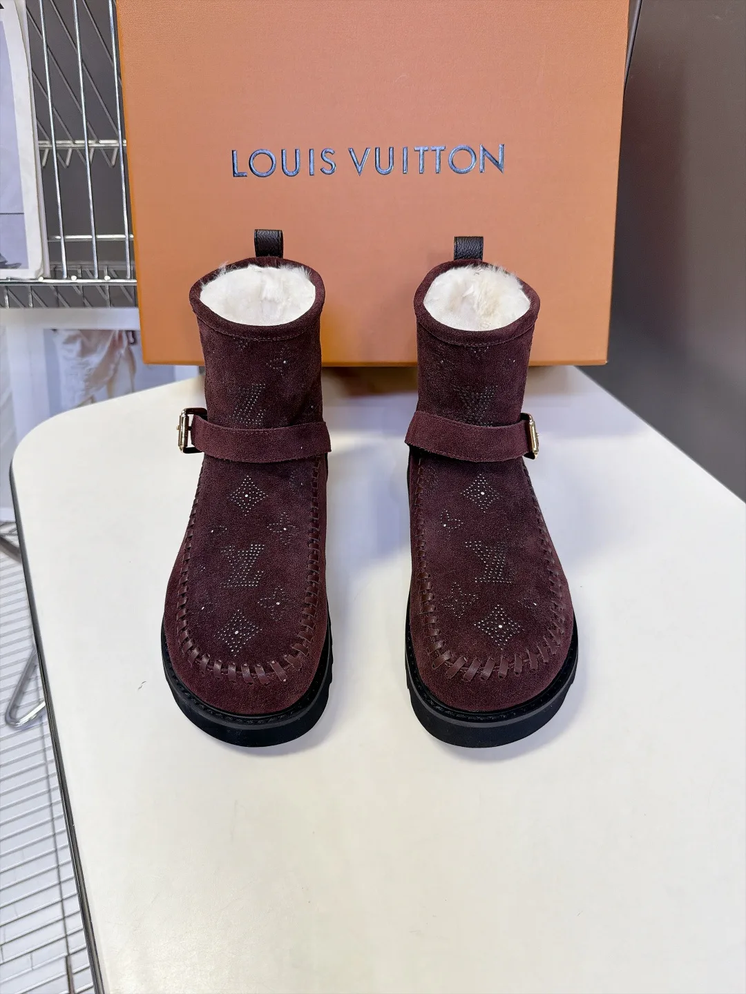 Угги Женские Louis Vuitton 19017733