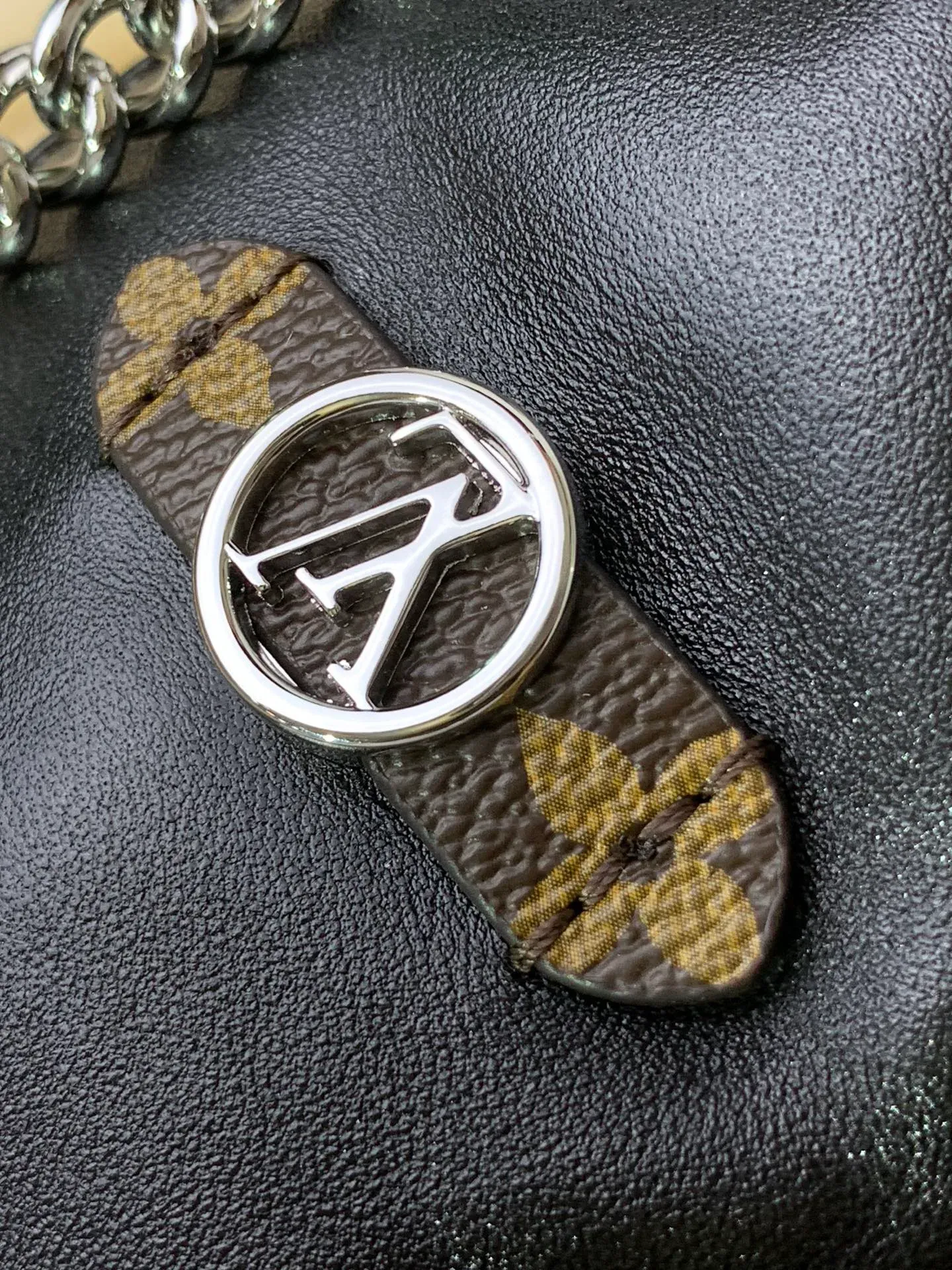 Сумки На Ремне Женские Louis Vuitton 81311