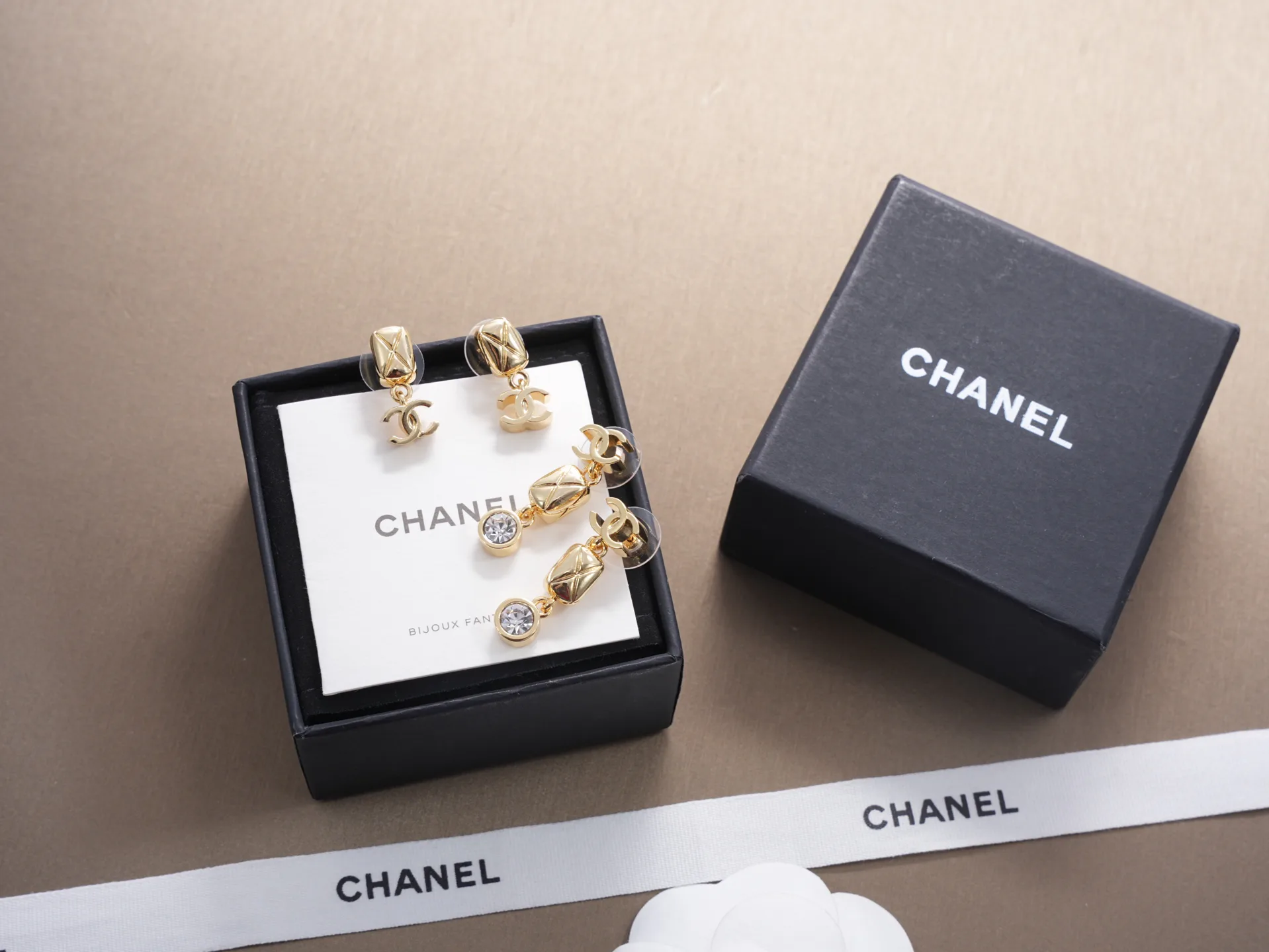 Бижутерия Chanel 5444531