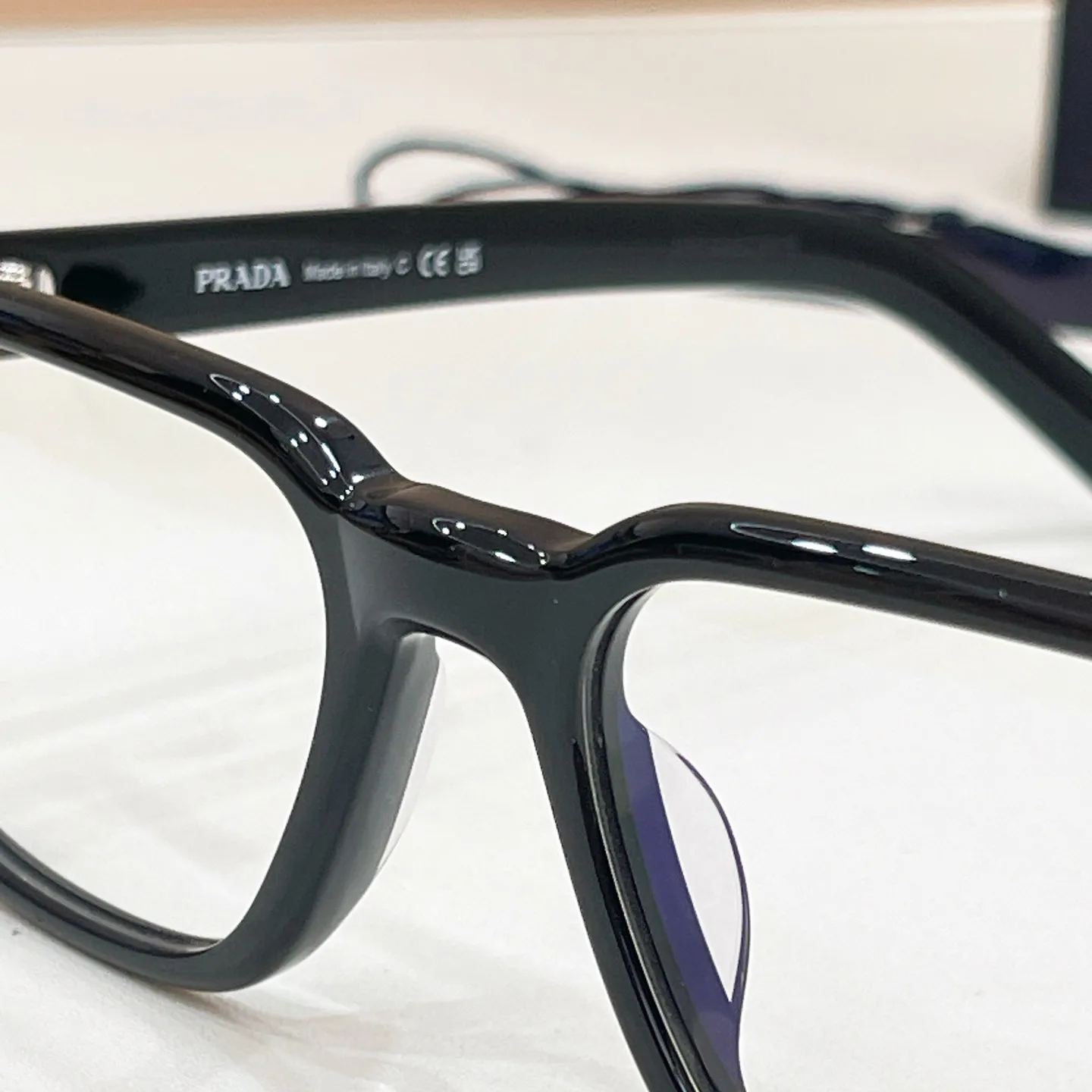 Очки Prada 13576987