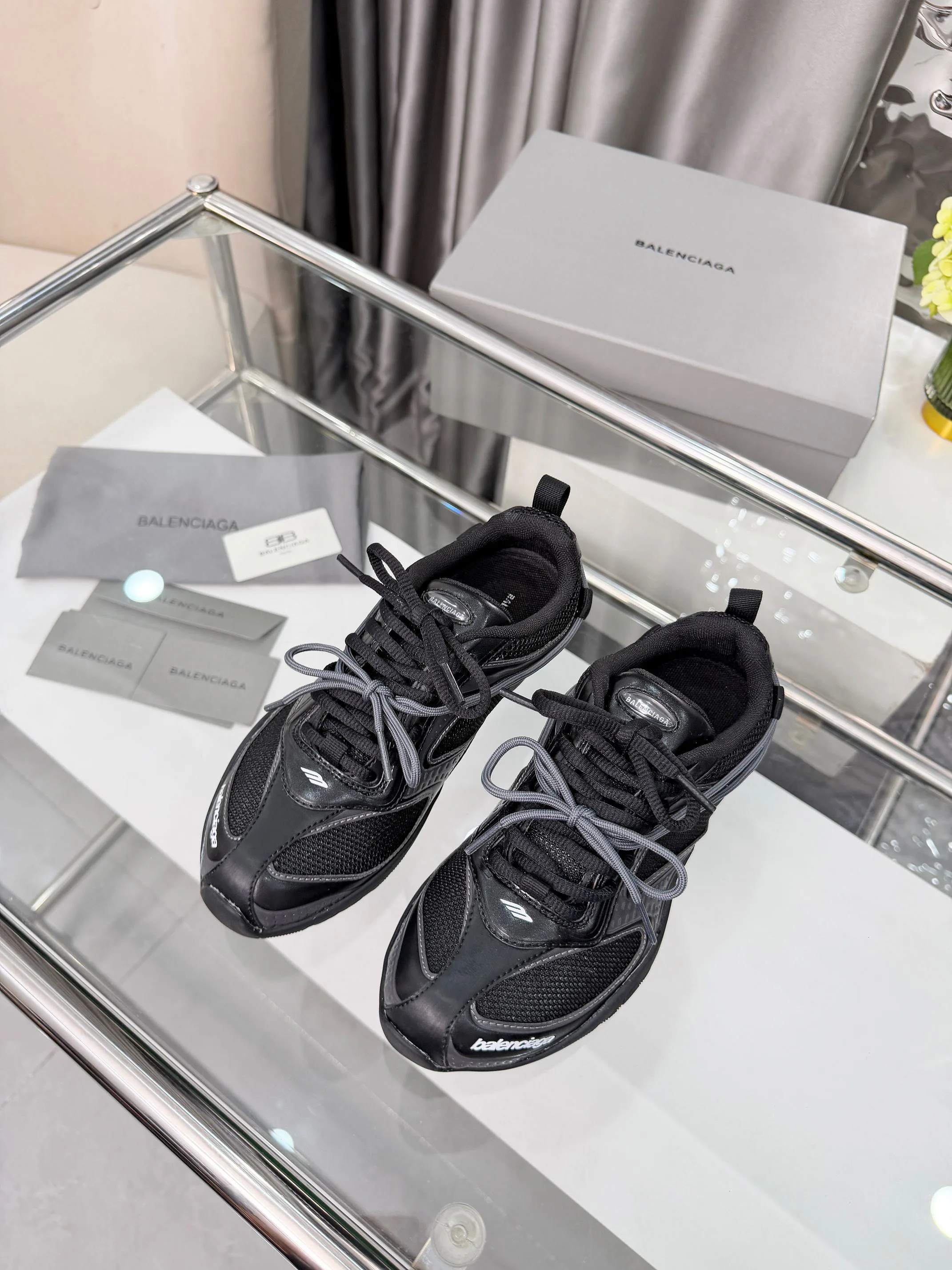 Кроссовки Женские Balenciaga 13080103