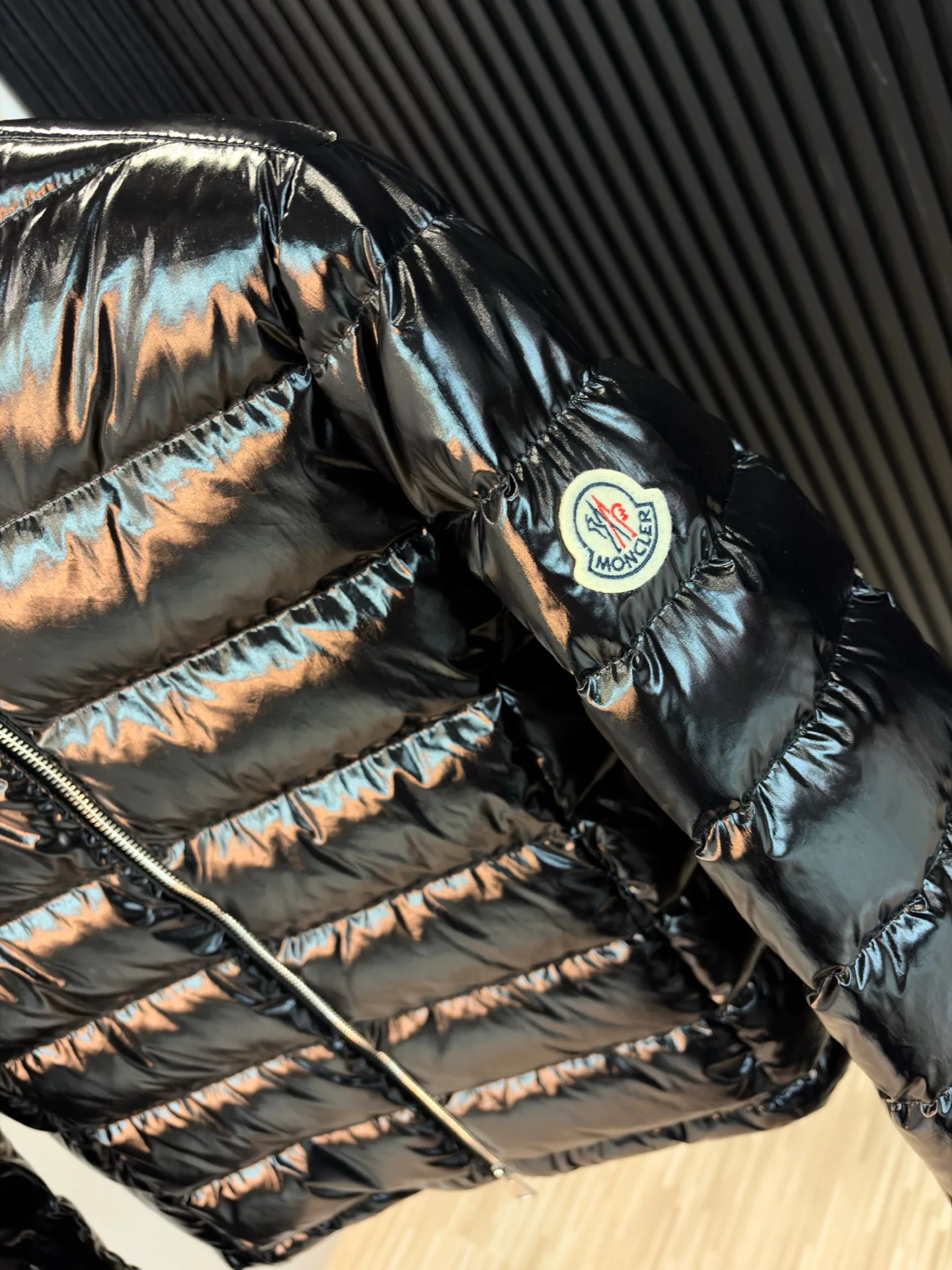 Куртки И Пуховики Мужские Moncler 17908028