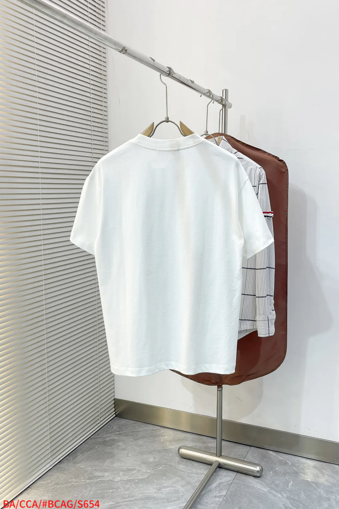 Футболки Женские Balenciaga 6082550