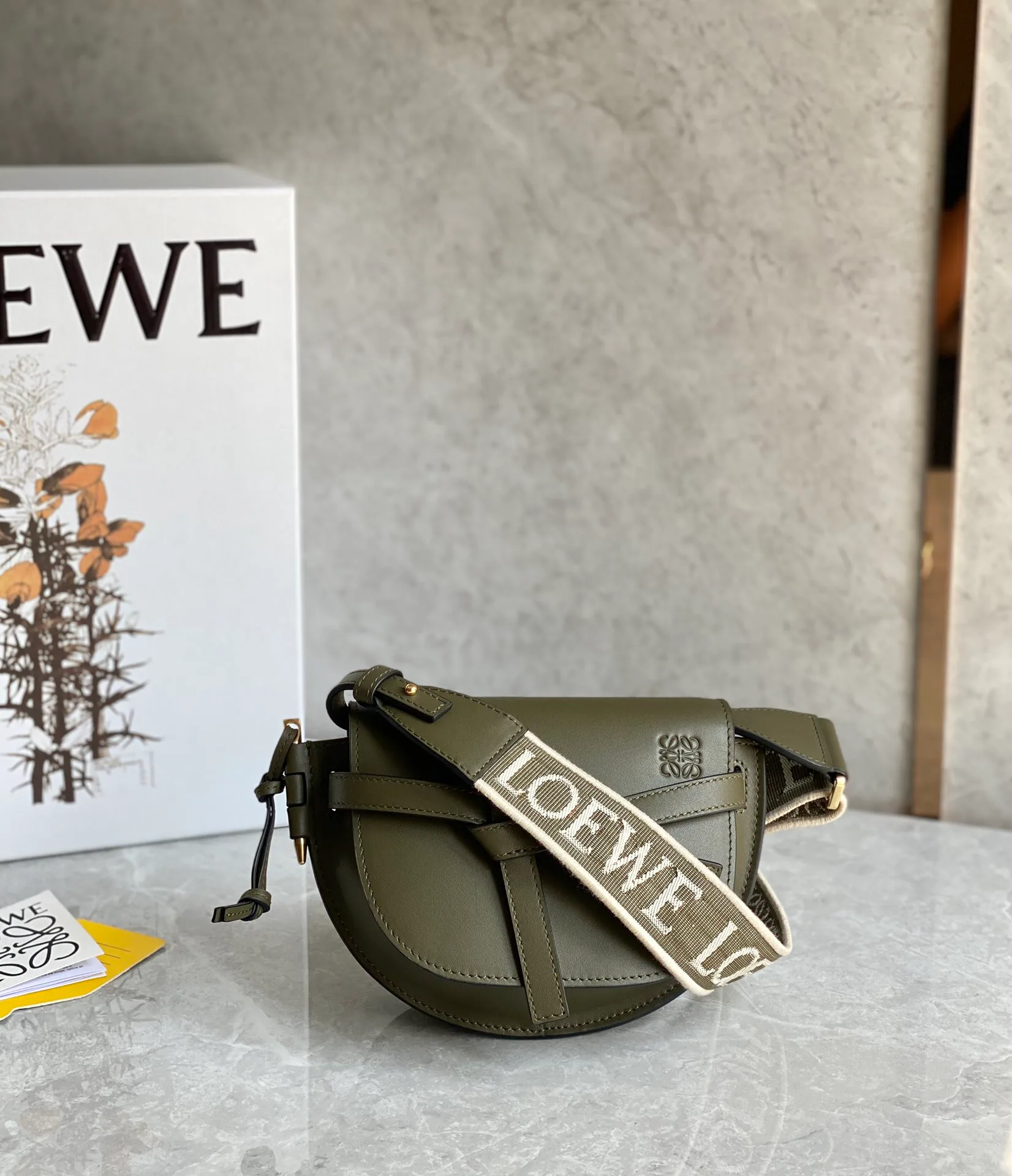 Сумки На Ремне Женские Loewe 11402880