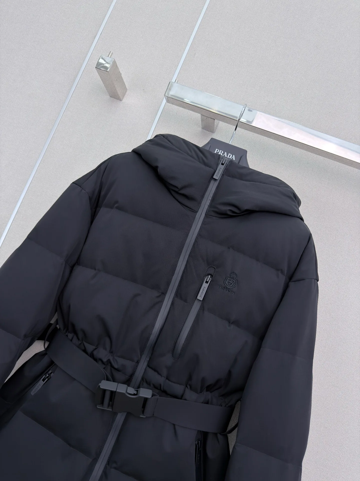 Куртки И Пуховики Женские Prada 18185832