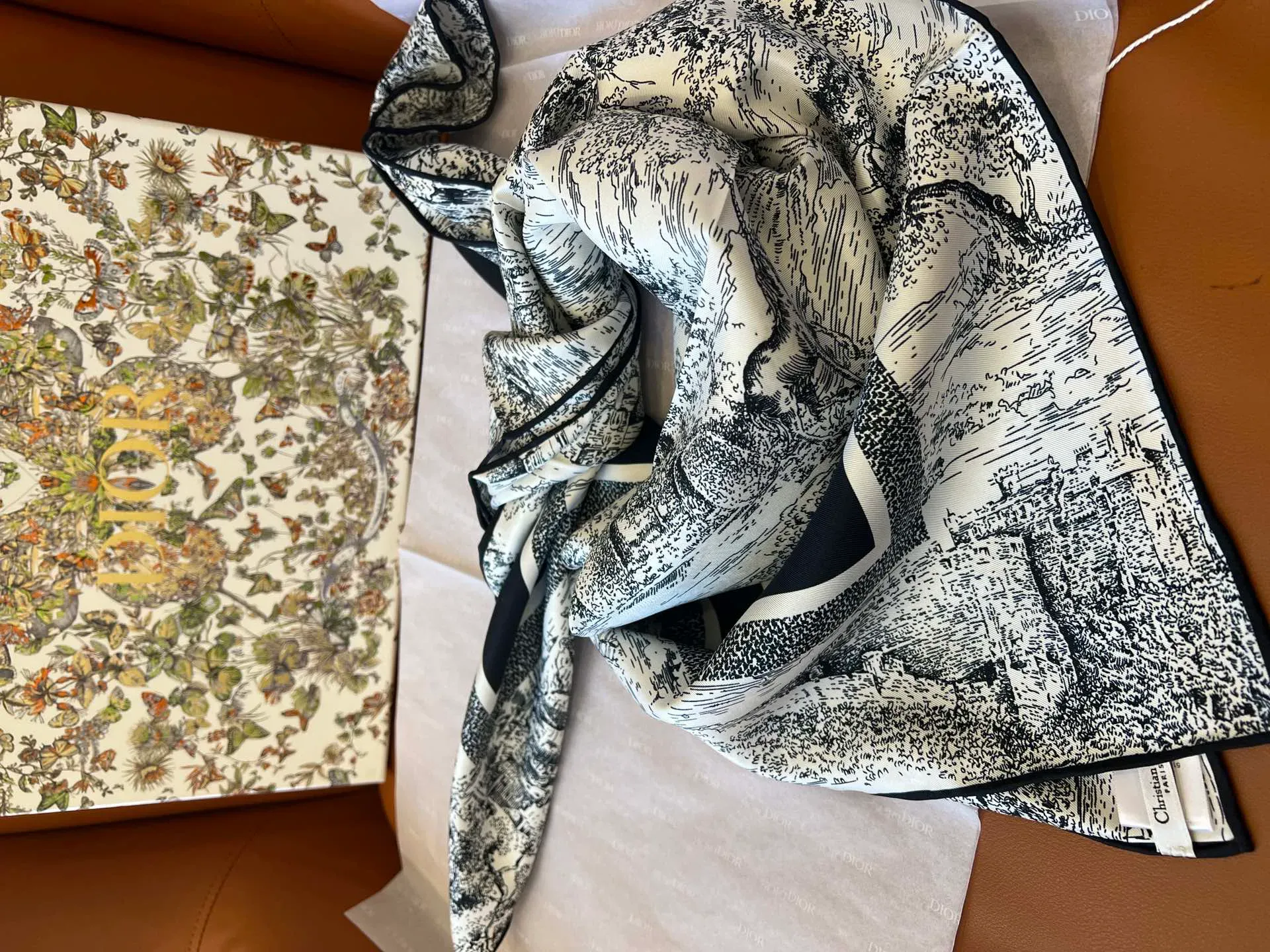 Платки Christian Dior 4775403