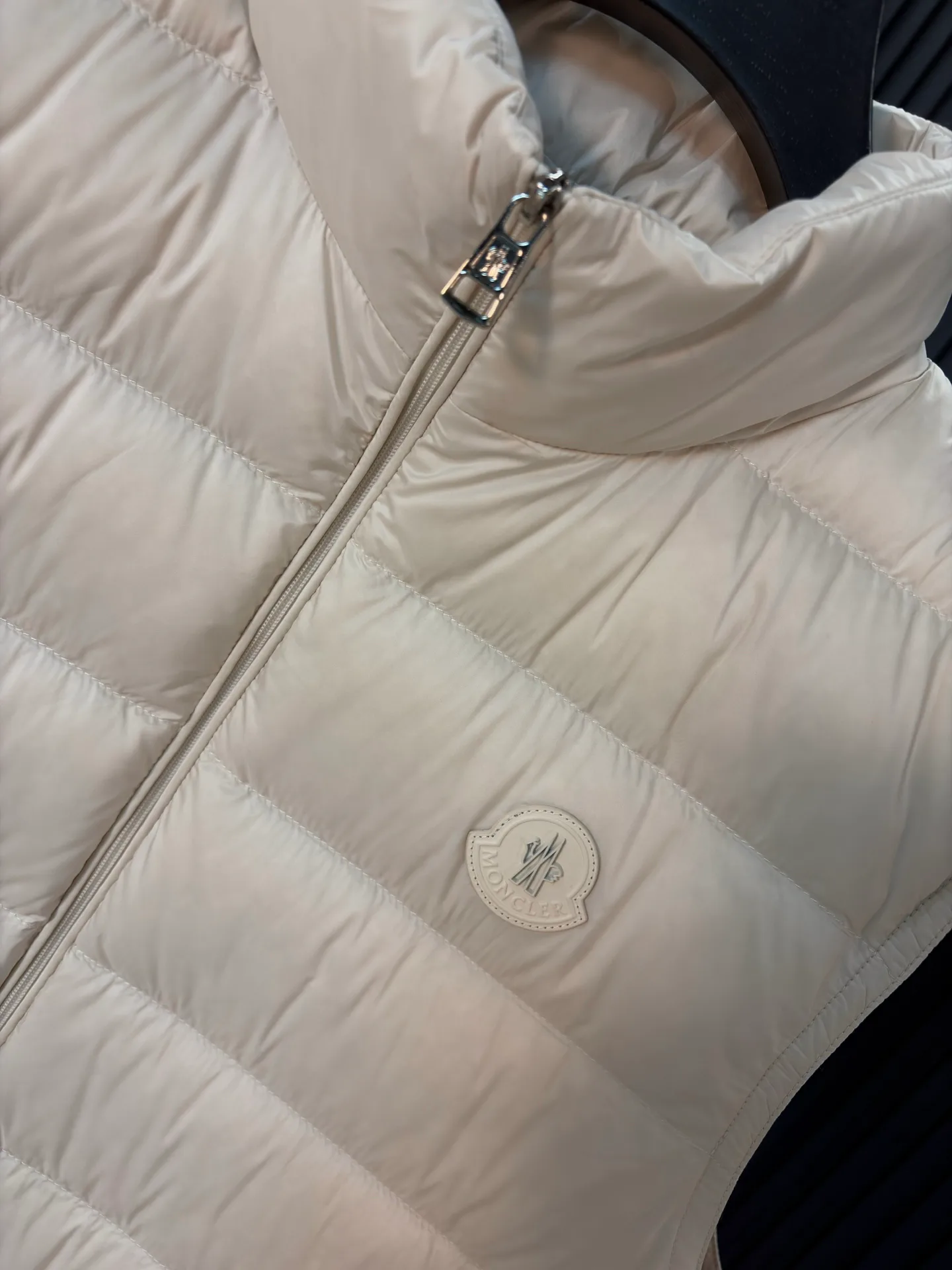 Жилеты Женские Moncler 17944006