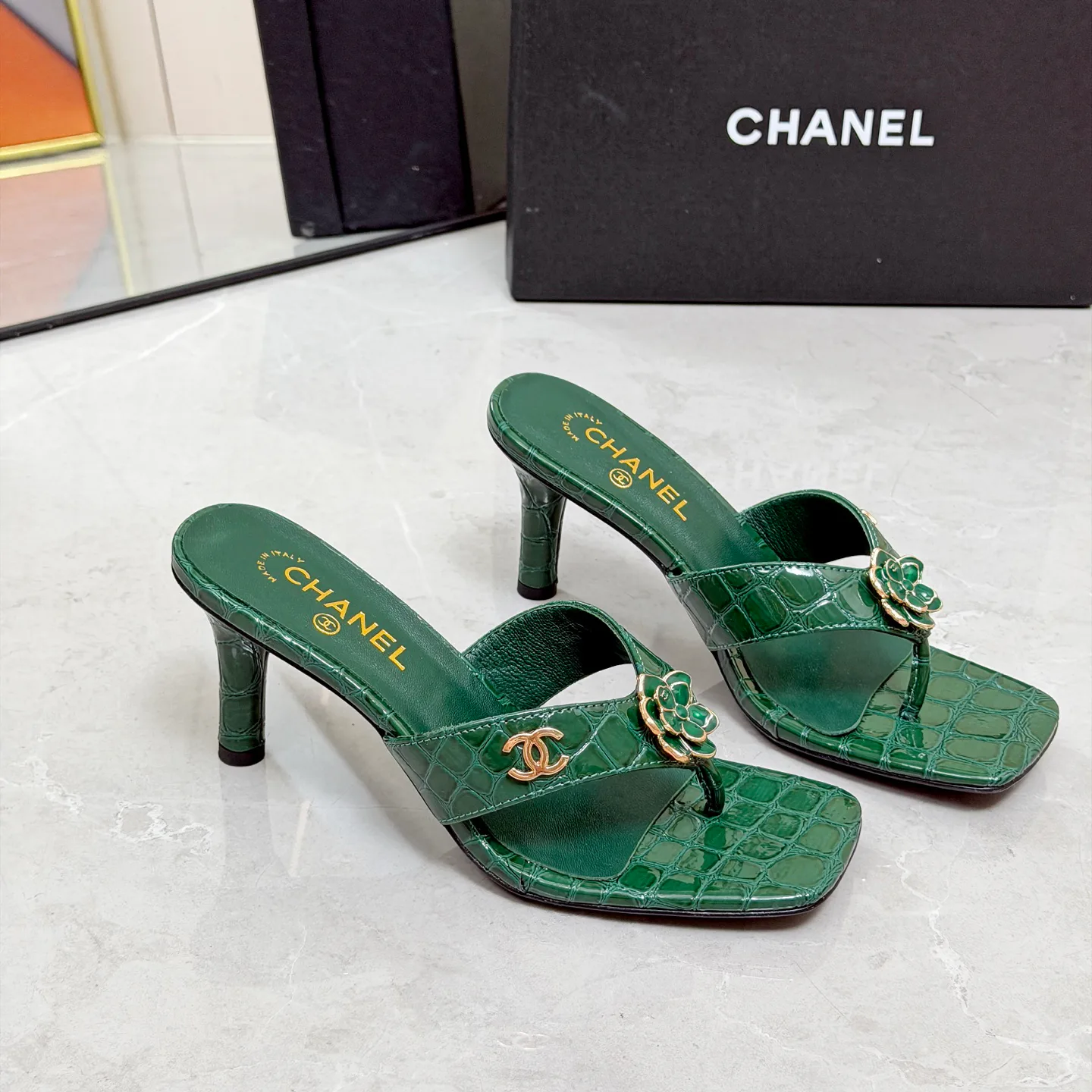 Босоножки Женские Chanel 17335024