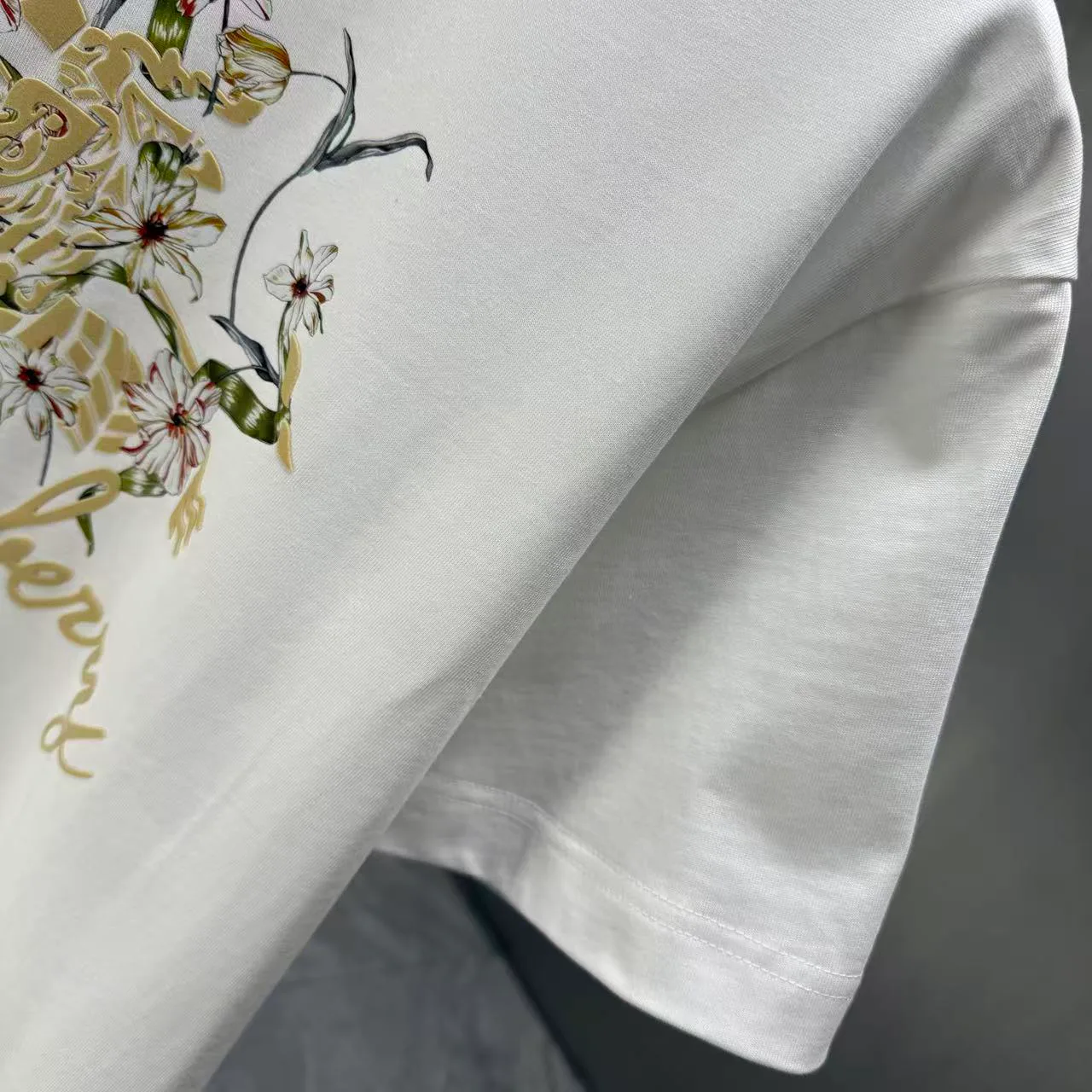 Футболки Женские Burberry 9128902