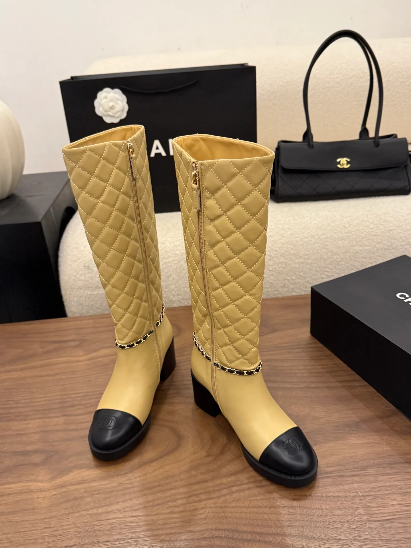 Сапоги Женские Chanel 19050176