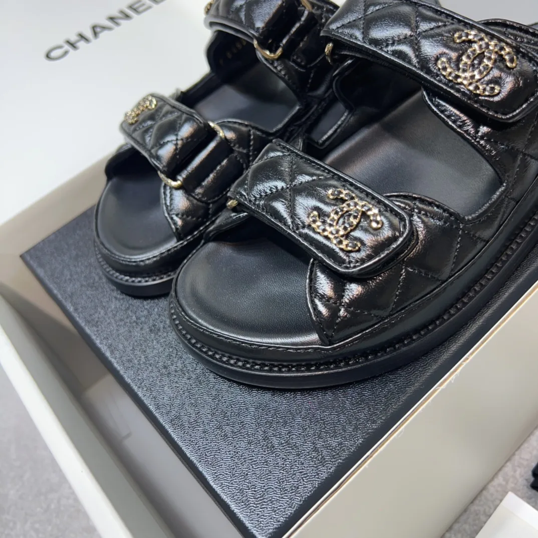 Шлепанцы Женские Chanel 11233795