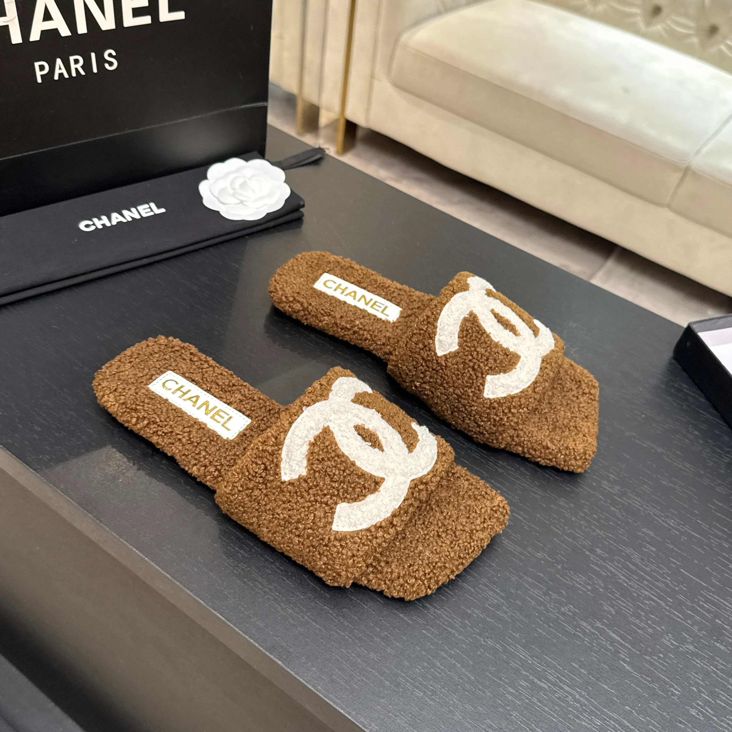 Тапочки Женские Chanel 18501008