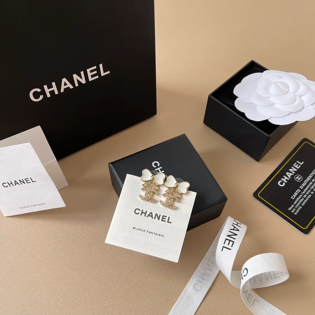 Бижутерия Chanel 17648