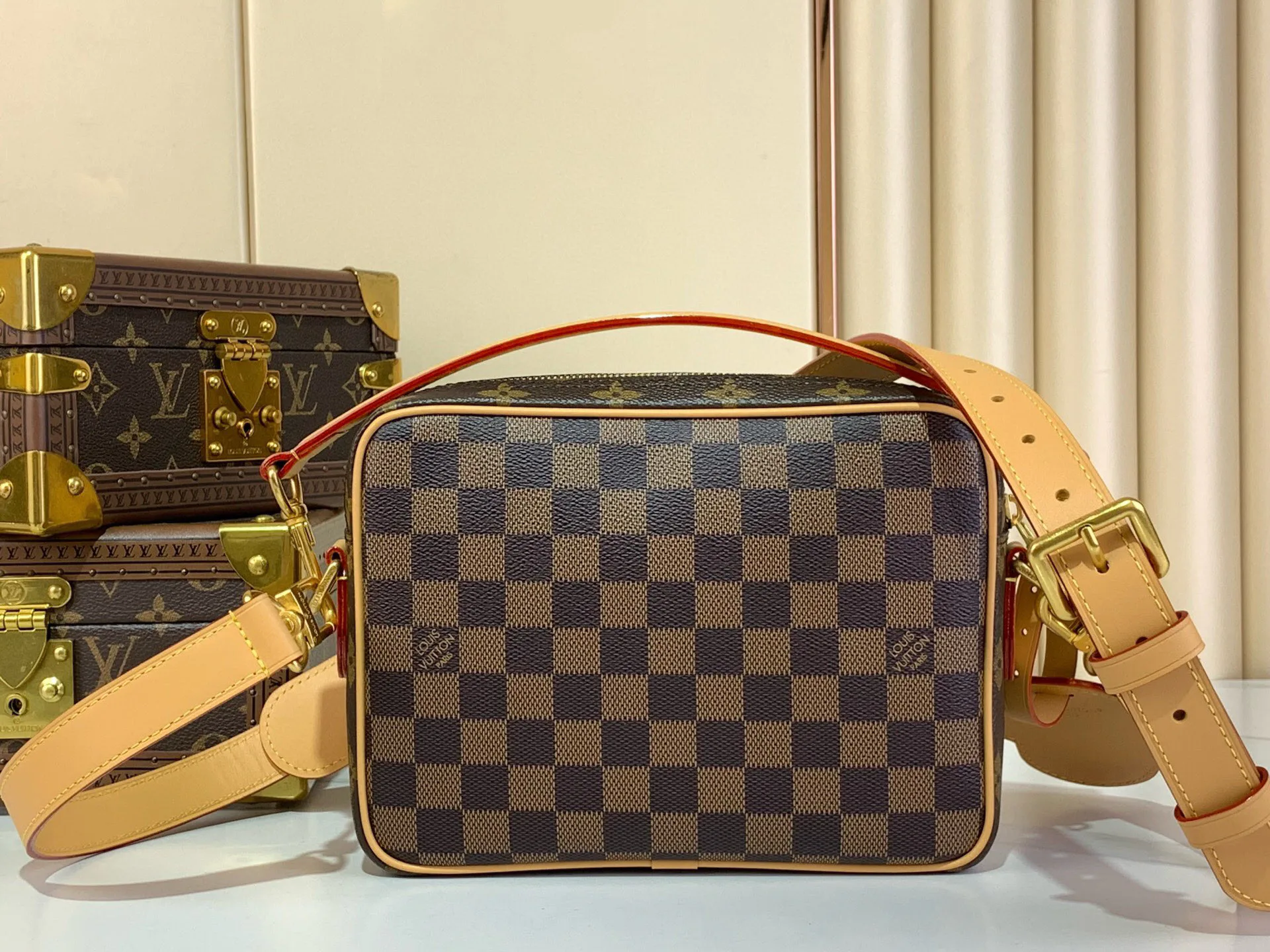 Сумки На Ремне Женские Louis Vuitton 111885
