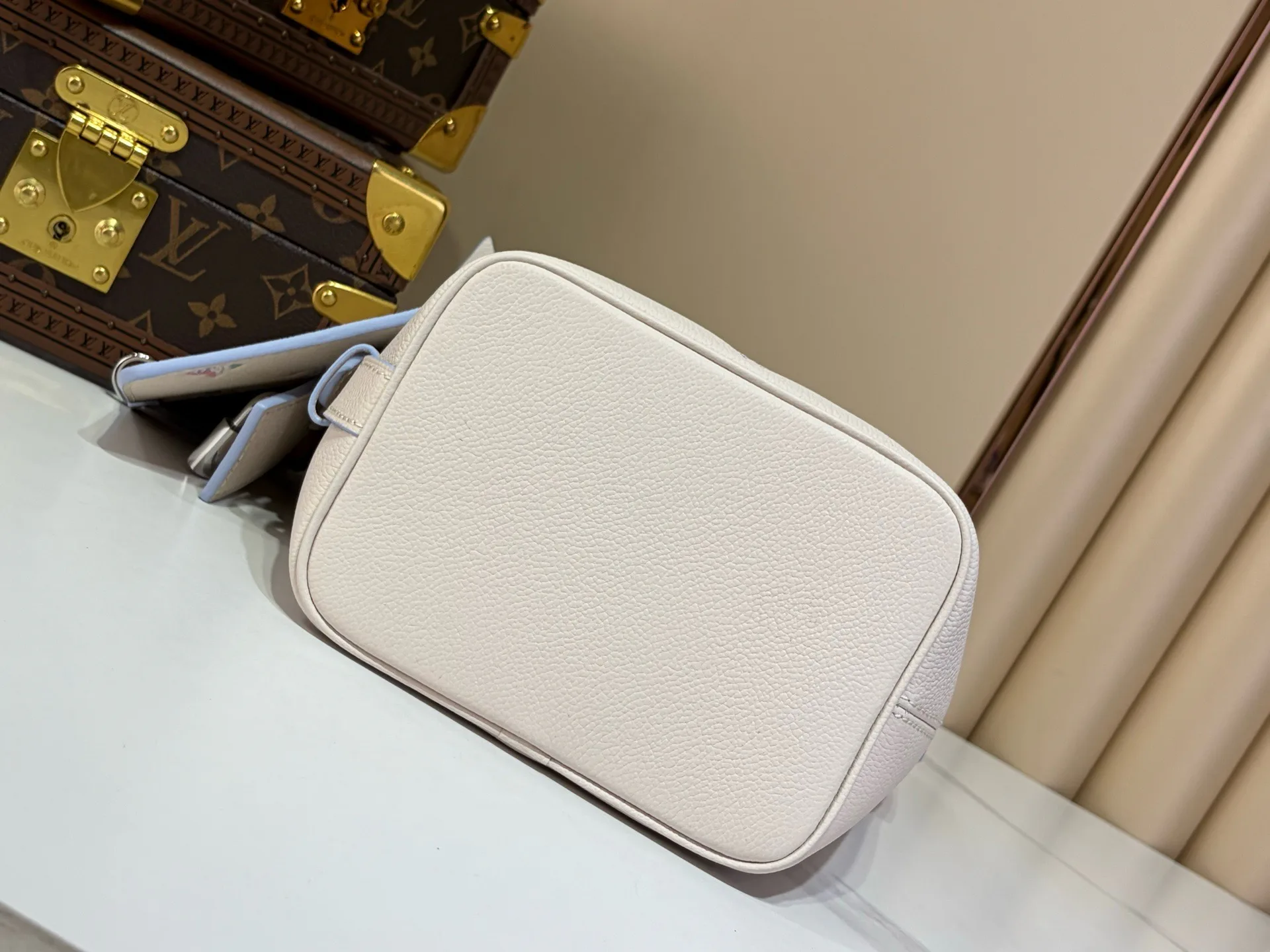 Классические Сумки Женские Louis Vuitton 17499362