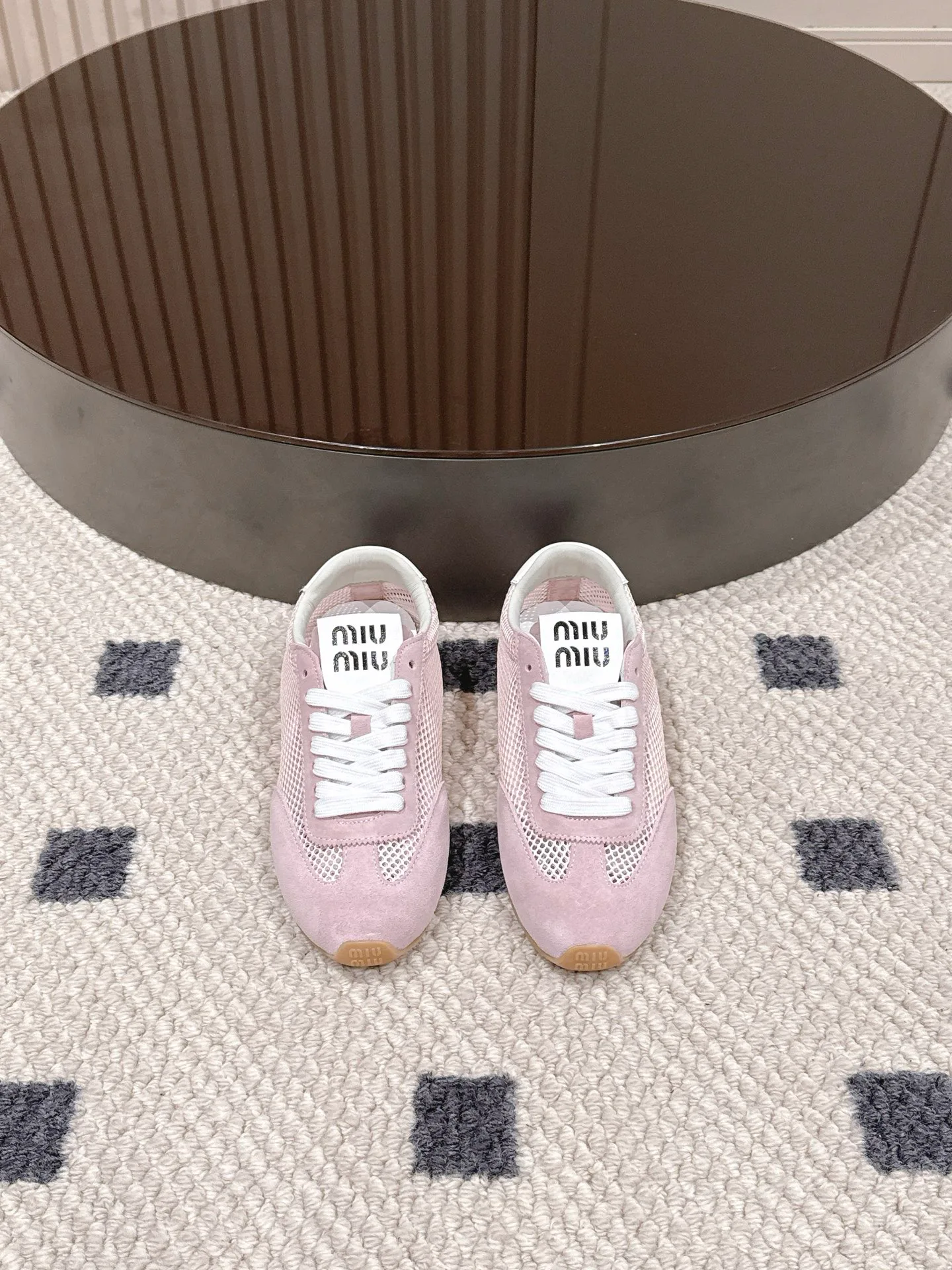 Кроссовки Женские Miu Miu 11540510