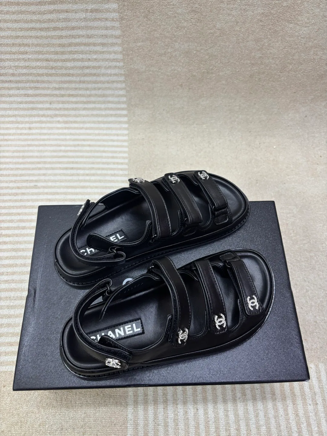 Босоножки Женские Chanel 17778420