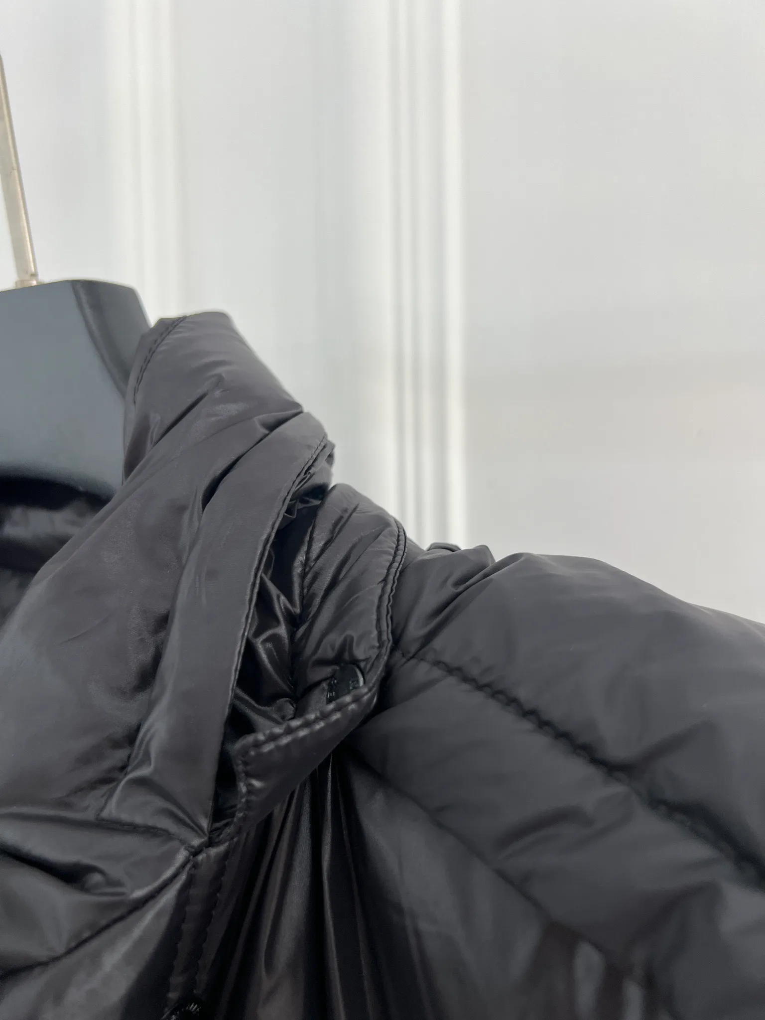 Куртки И Пуховики Женские Moncler 18416178