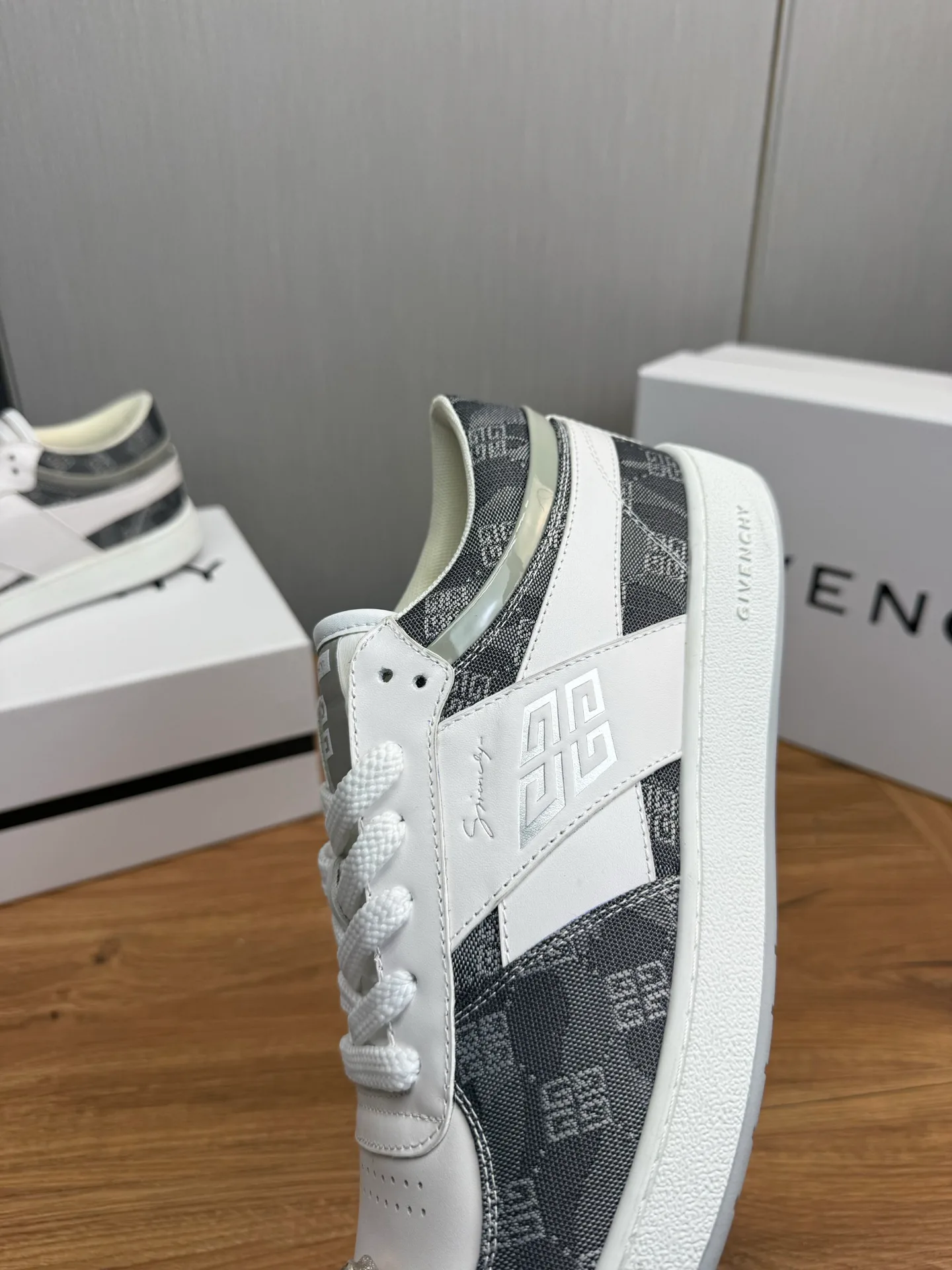 Кроссовки Мужские Givenchy 53760