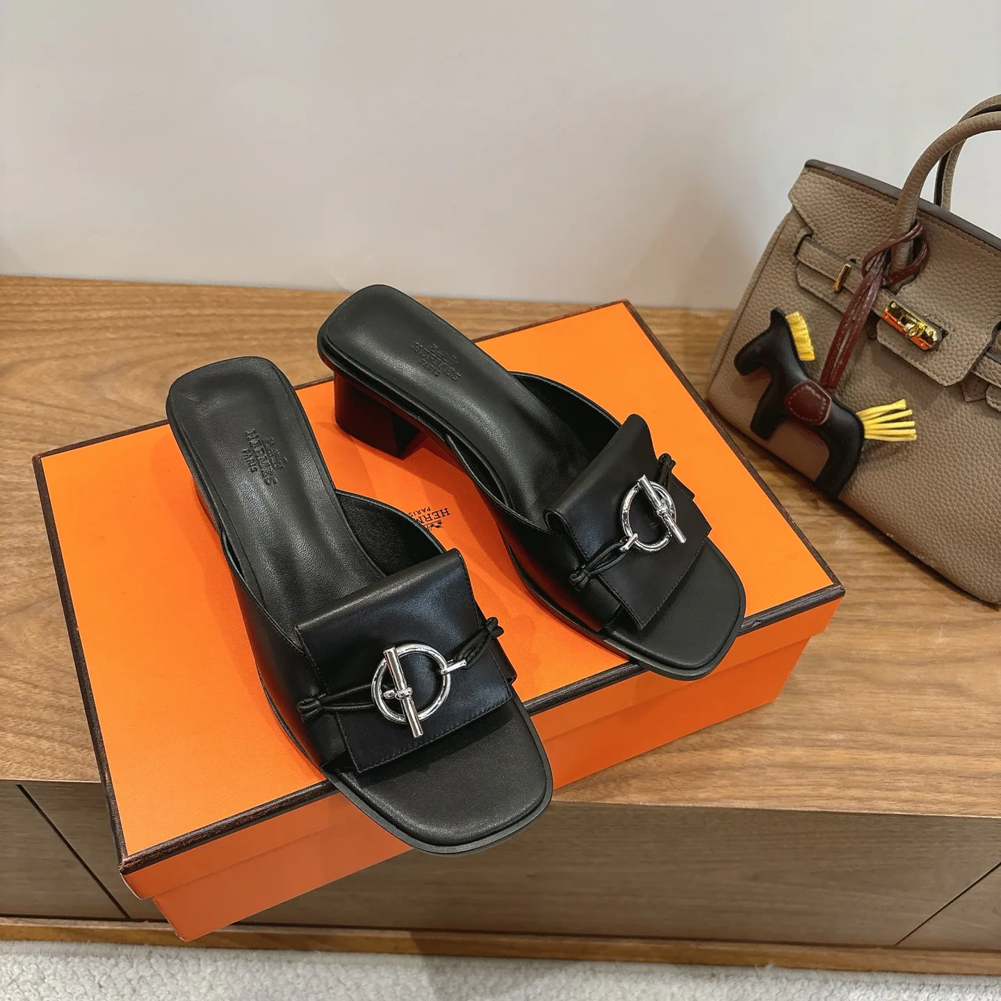 Босоножки Женские Hermes 10424318